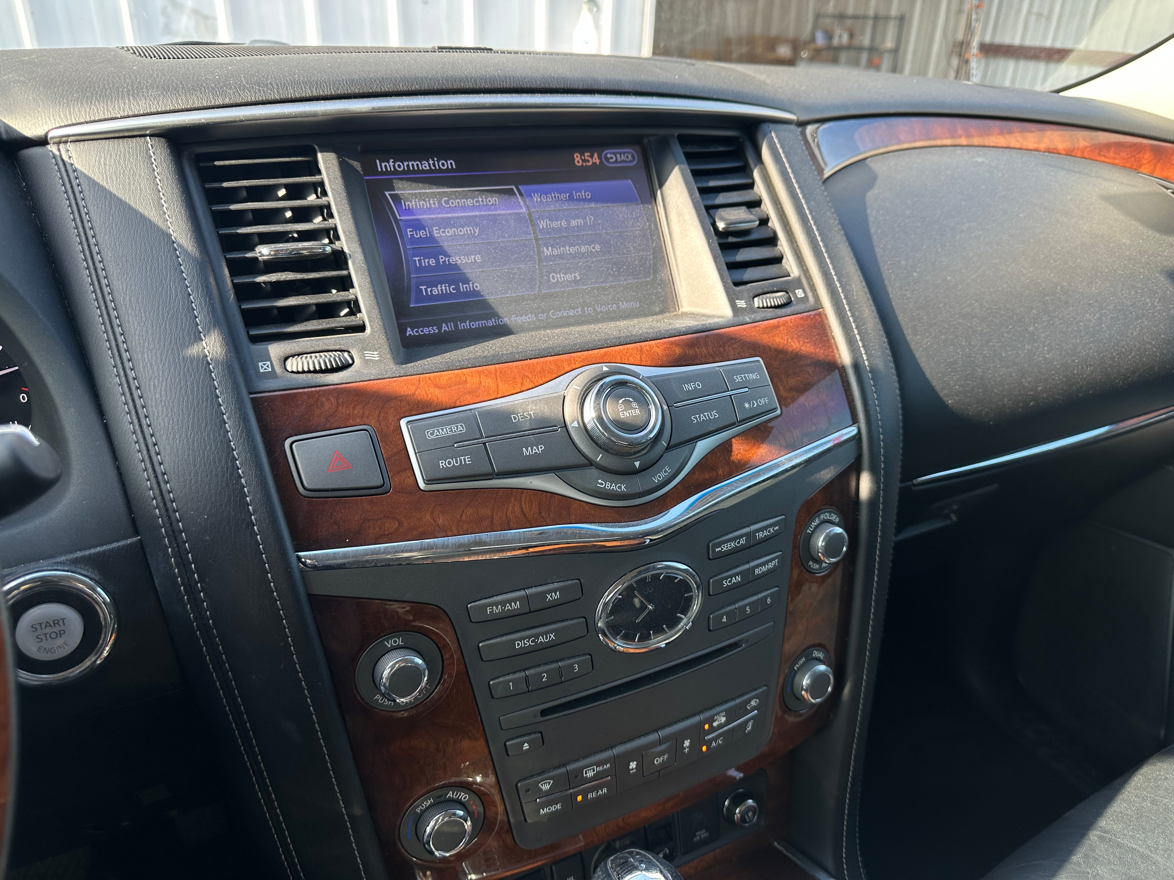2015 INFINITI QX80 Base 3