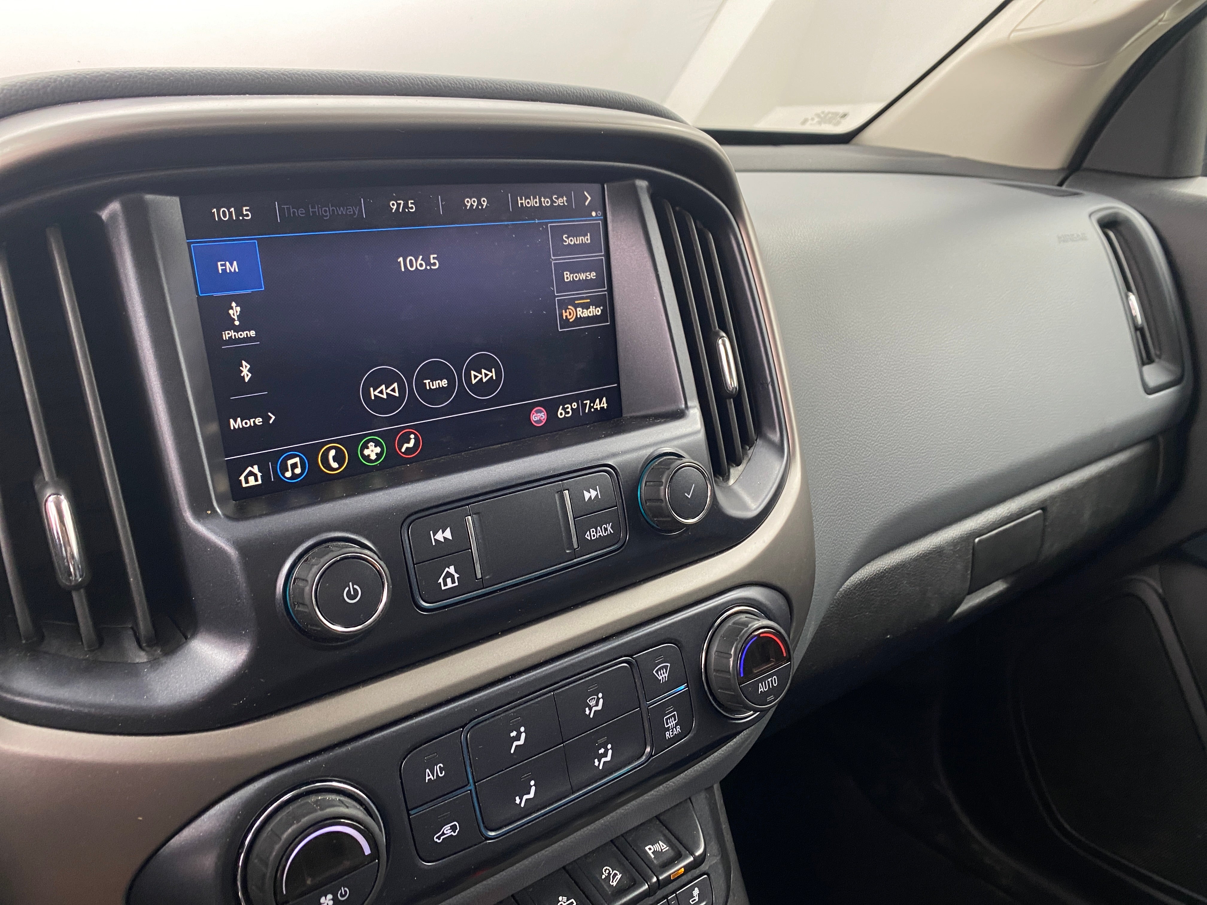 2019 Chevrolet Colorado Z71 3
