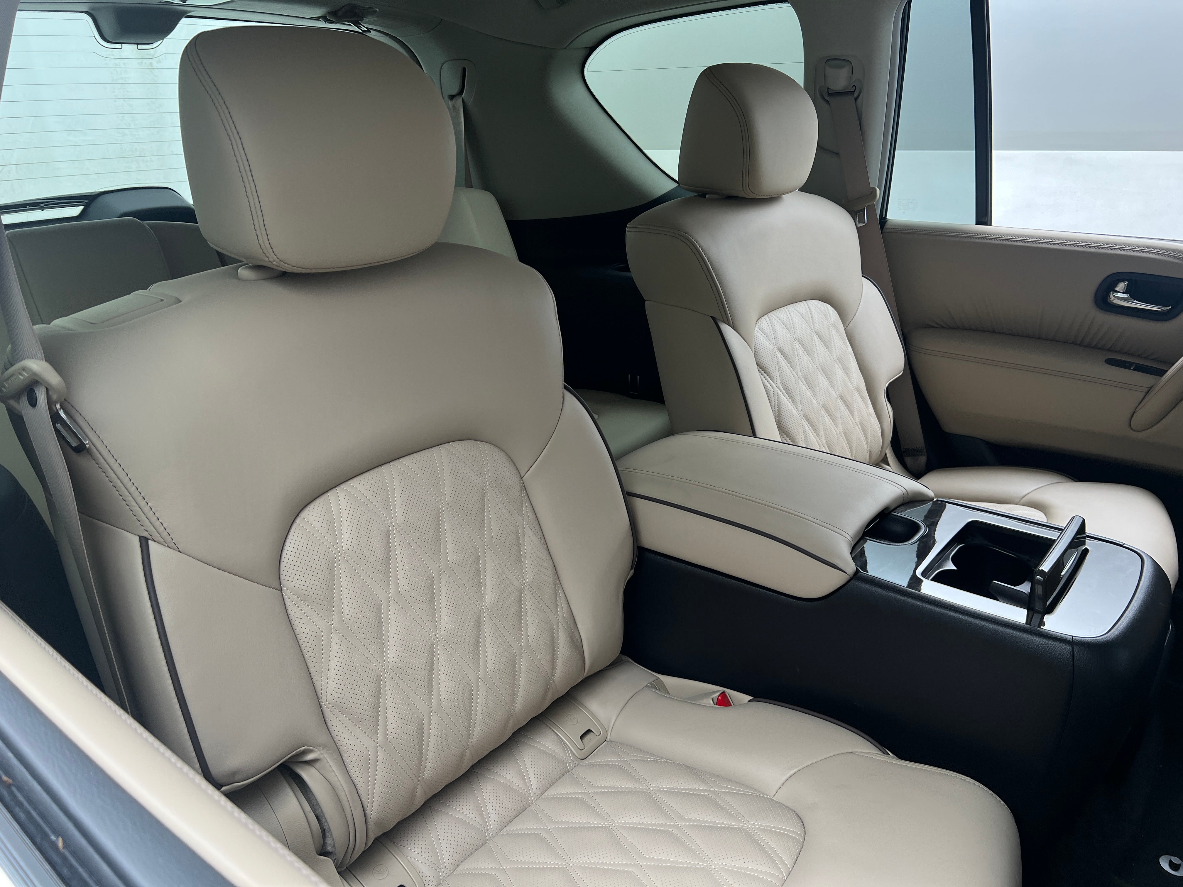 2024 Nissan Armada Platinum Edition 5
