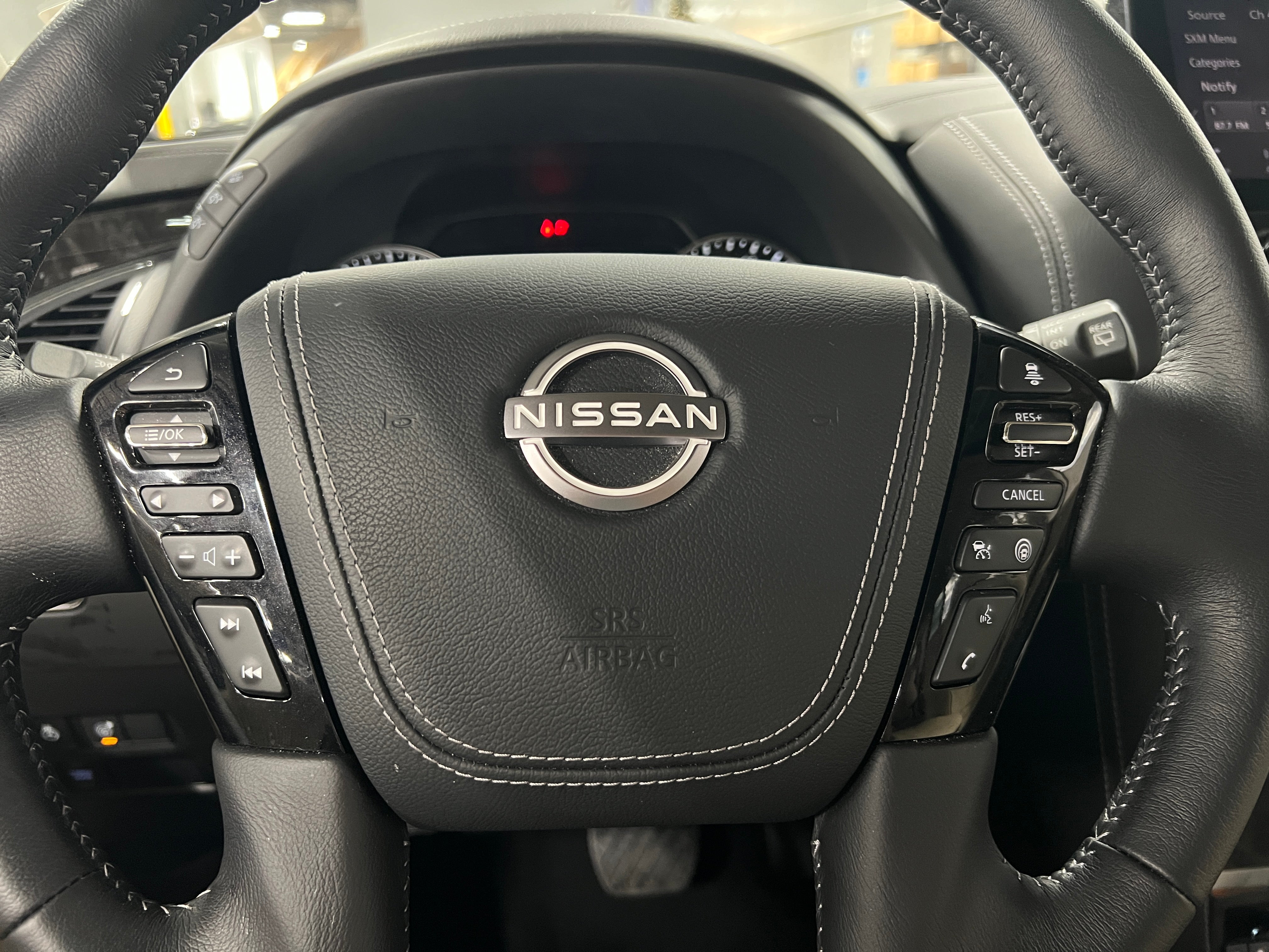 2024 Nissan Armada Platinum Edition 4