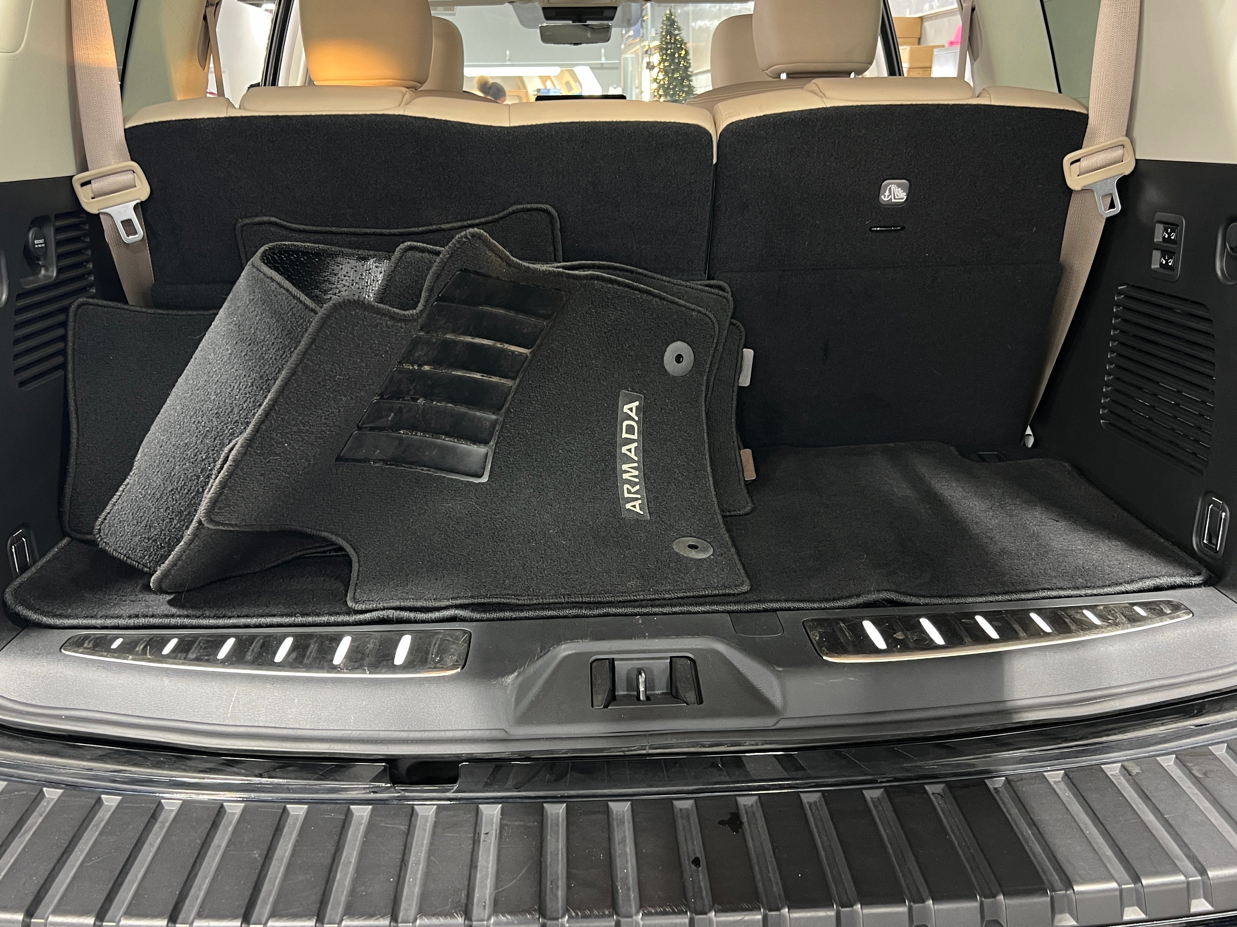 2024 Nissan Armada Platinum Edition 6