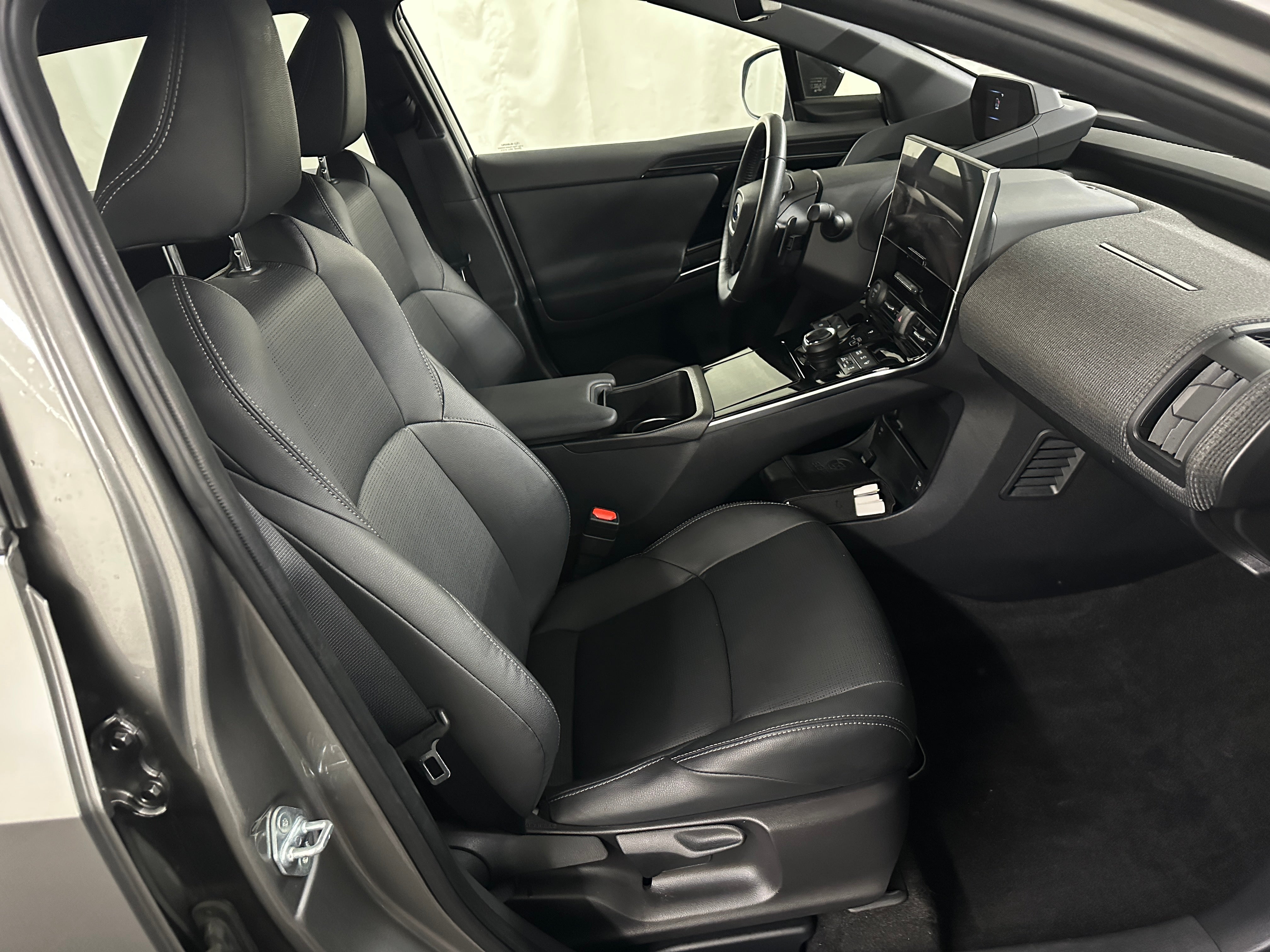 2023 Subaru Solterra Limited 2