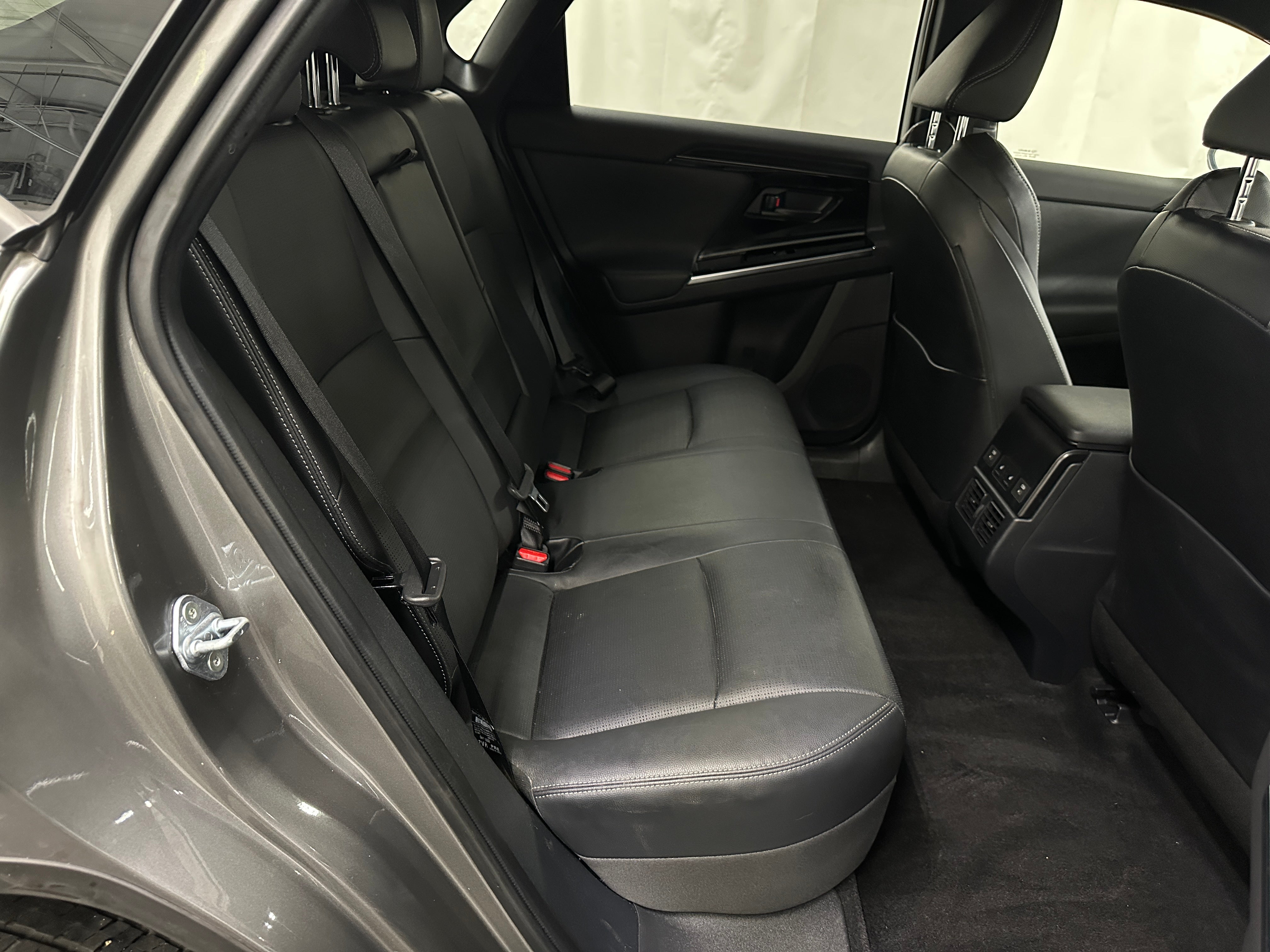2023 Subaru Solterra Limited 6