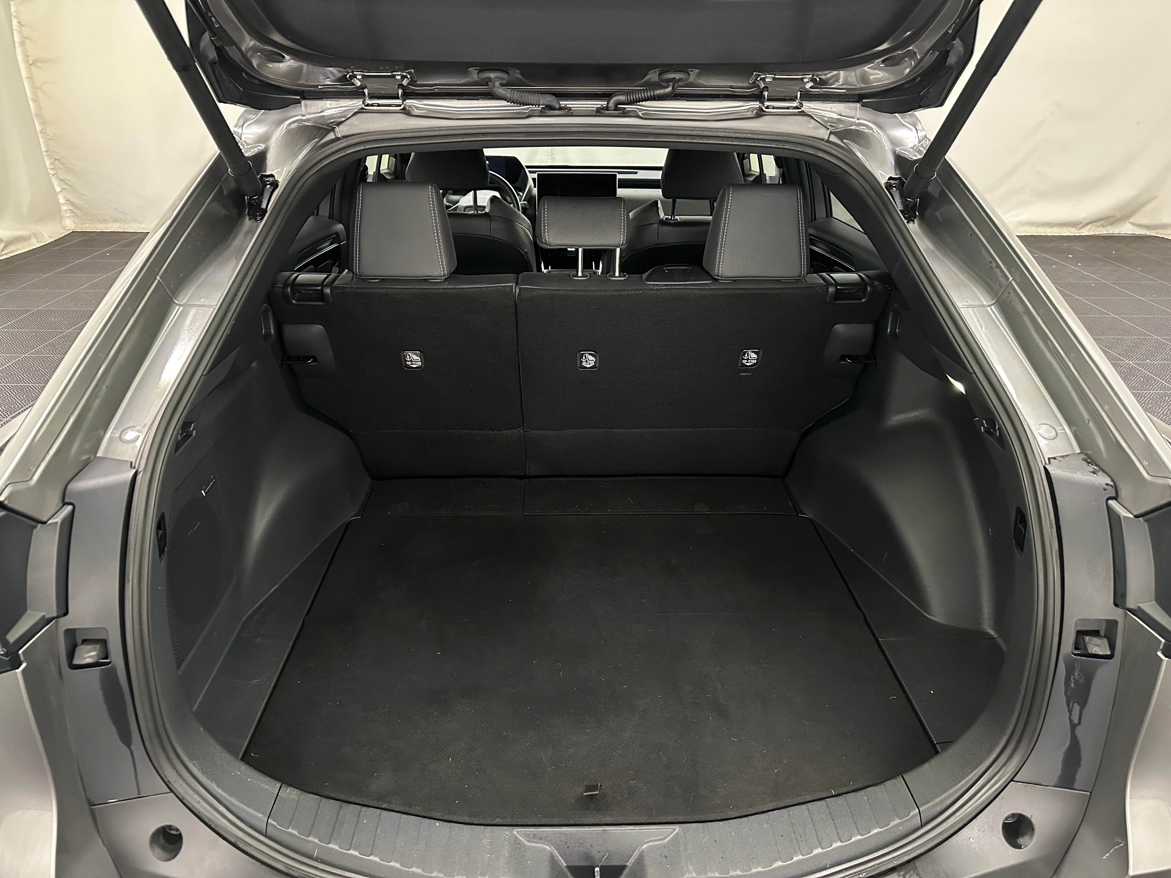 2023 Subaru Solterra Limited 7