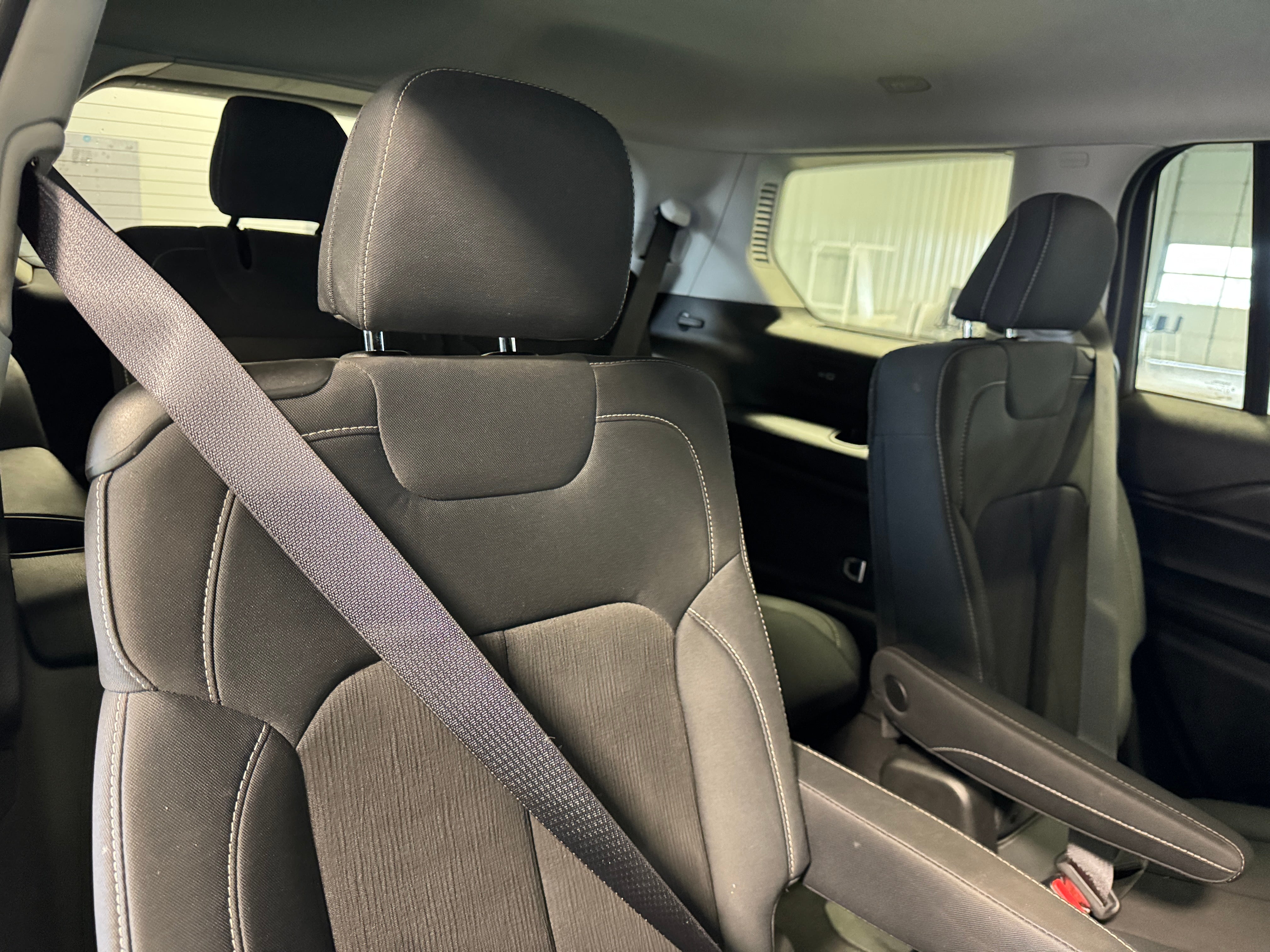2022 Jeep Grand Cherokee L Laredo 6