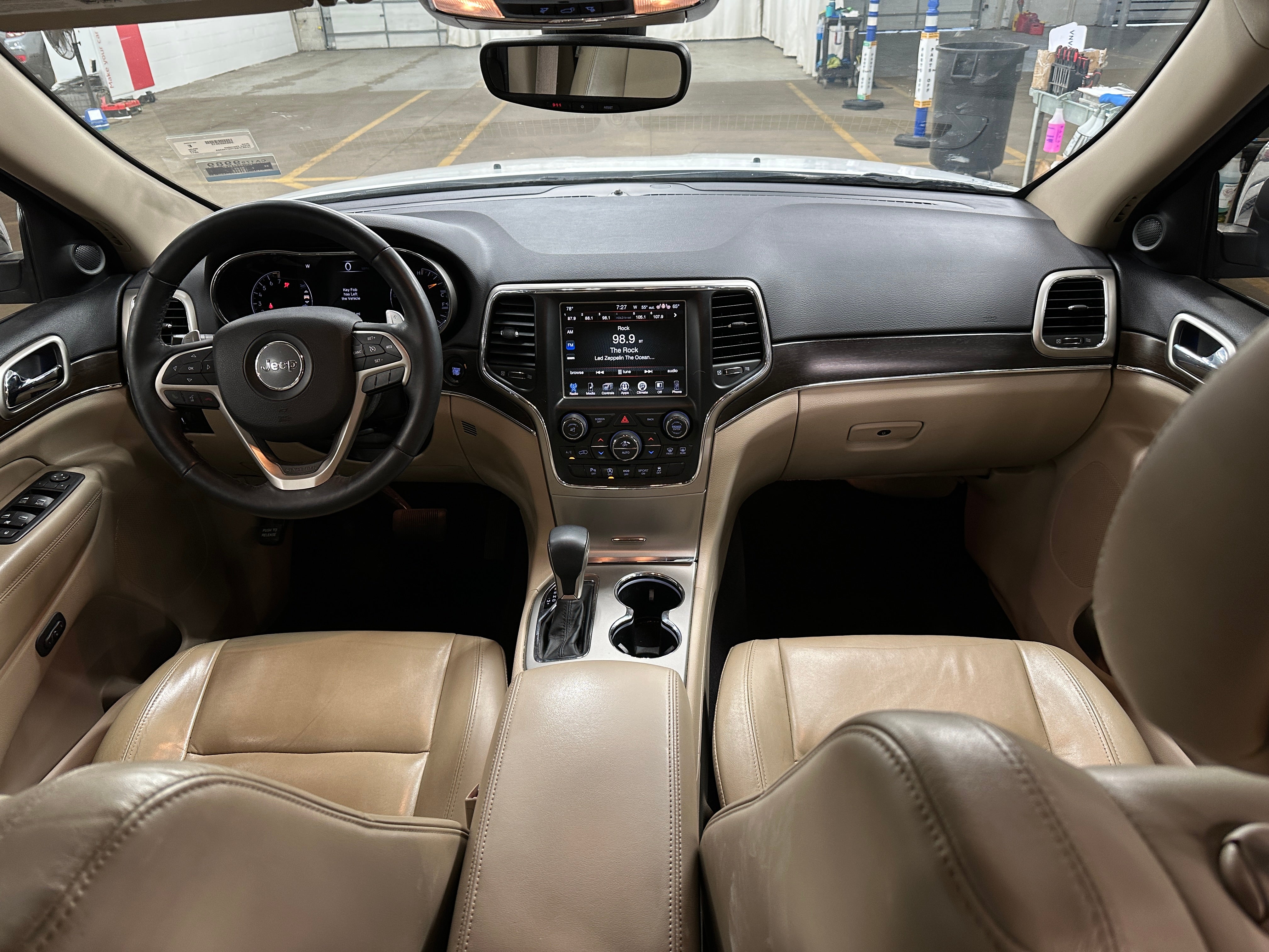 2017 Jeep Grand Cherokee Limited Edition 2