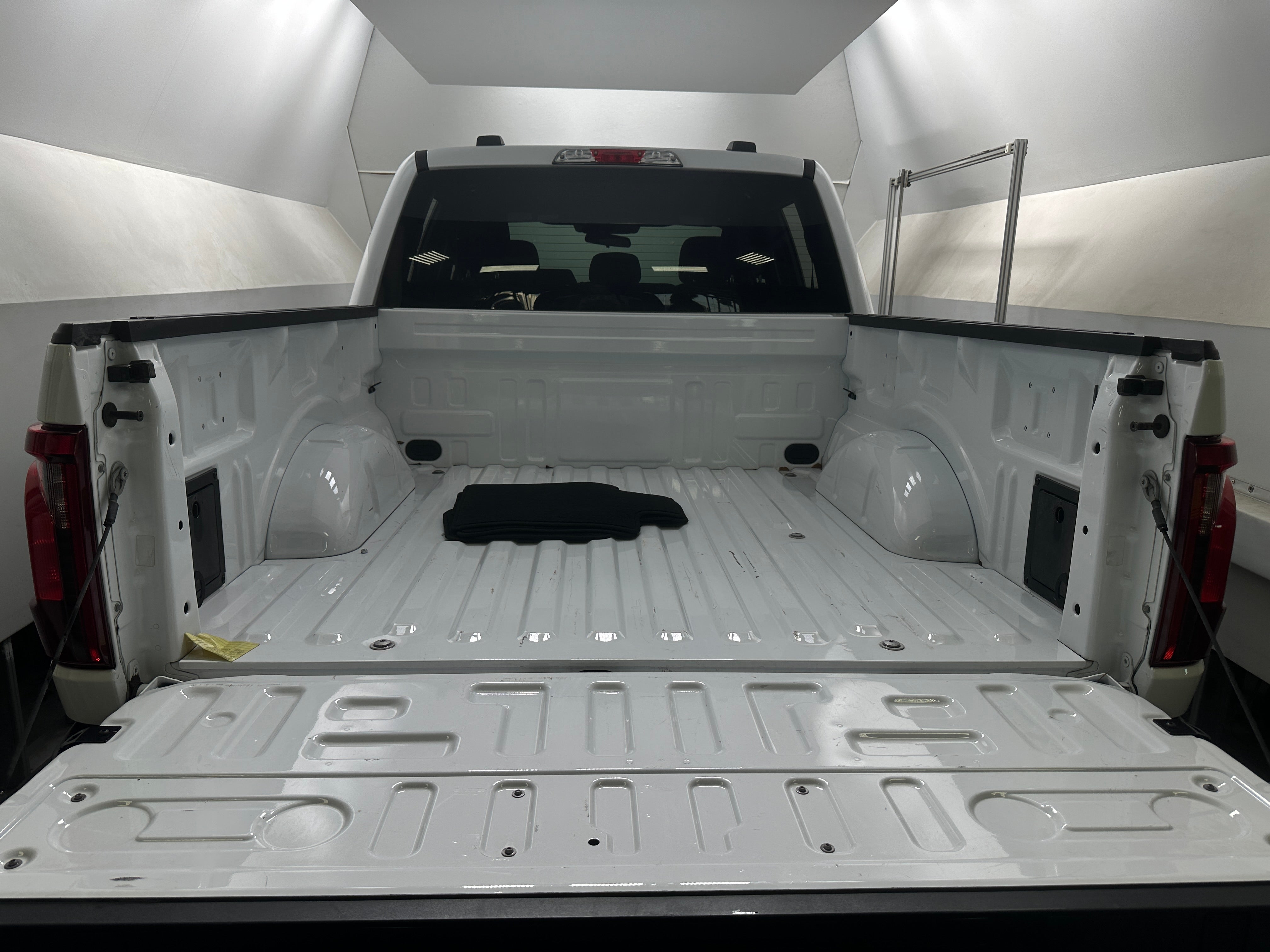 2024 Ford Econoline E-150 7