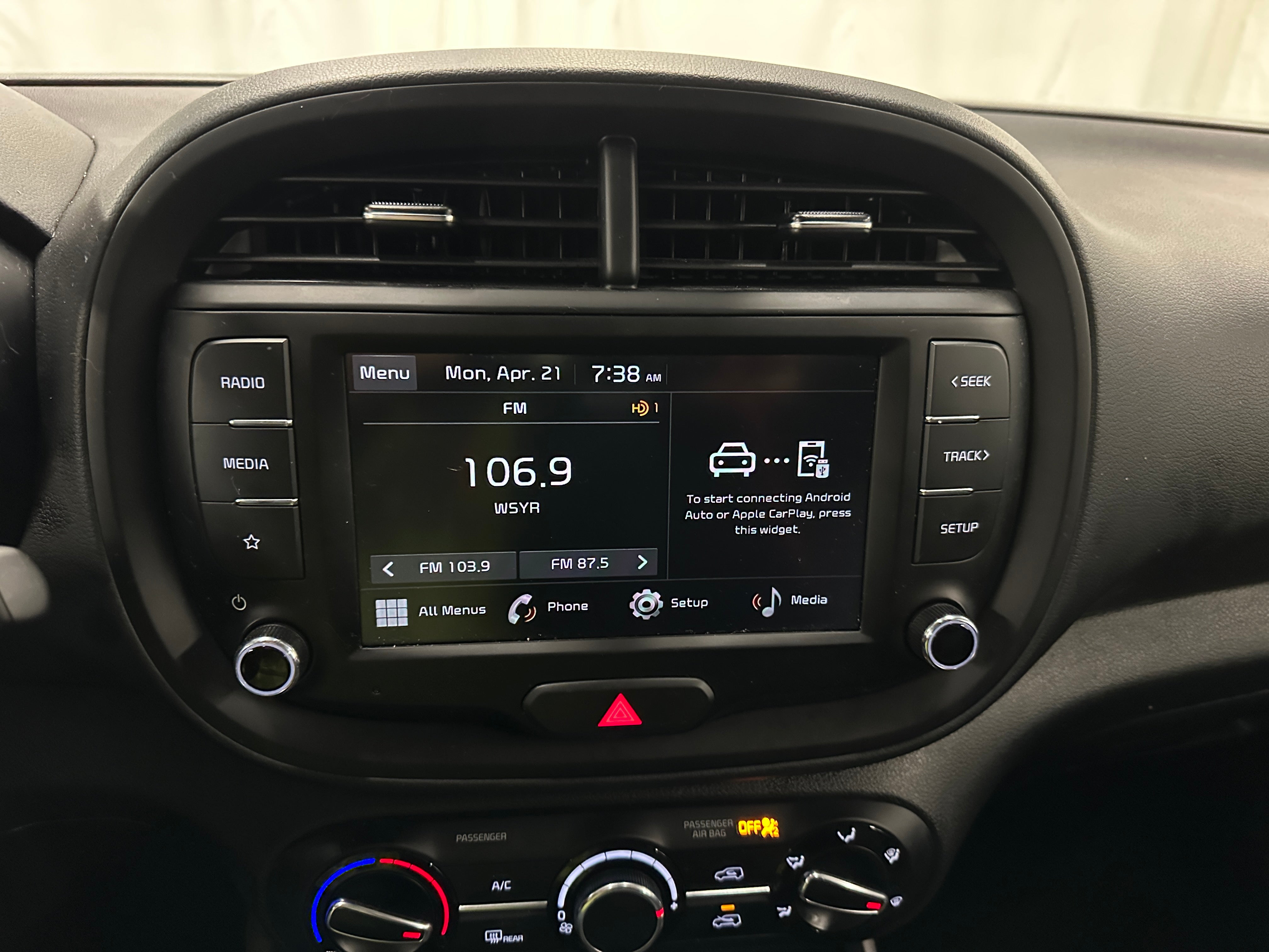 2024 Kia Soul LX 4