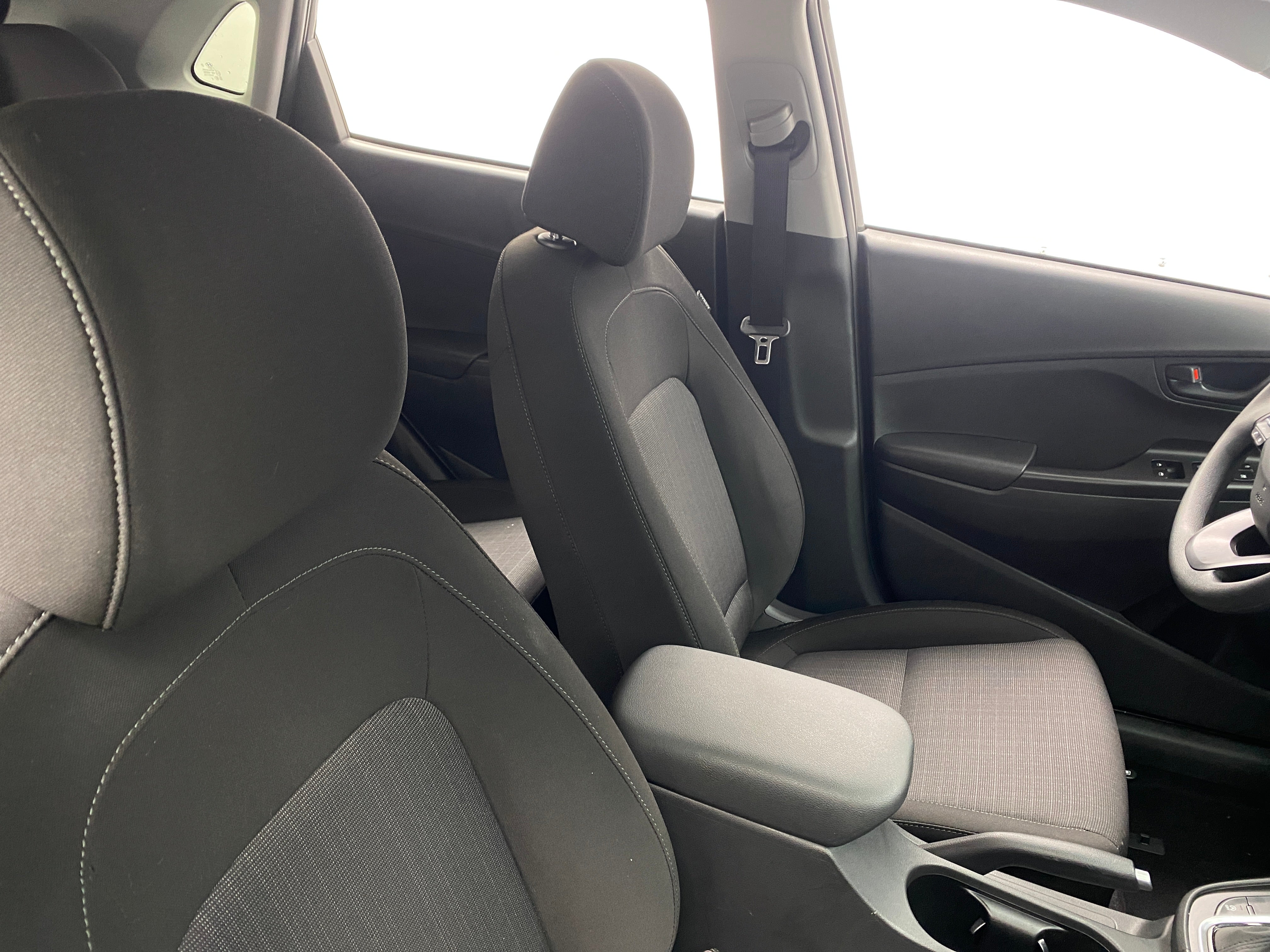 2023 Hyundai Kona SEL 2