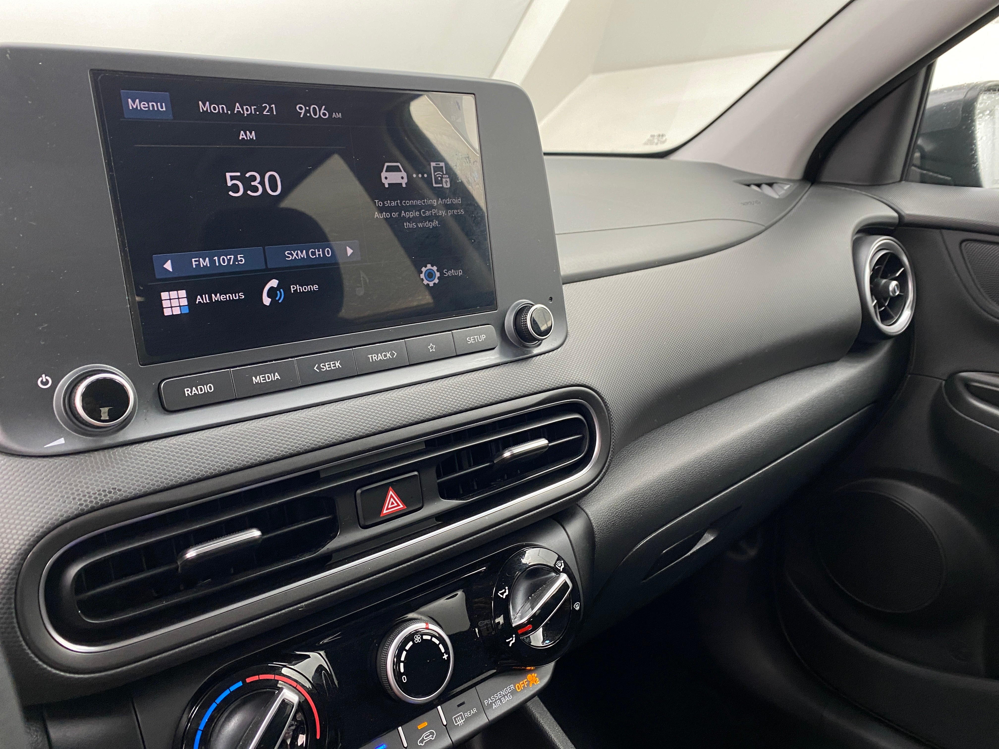 2023 Hyundai Kona SEL 4