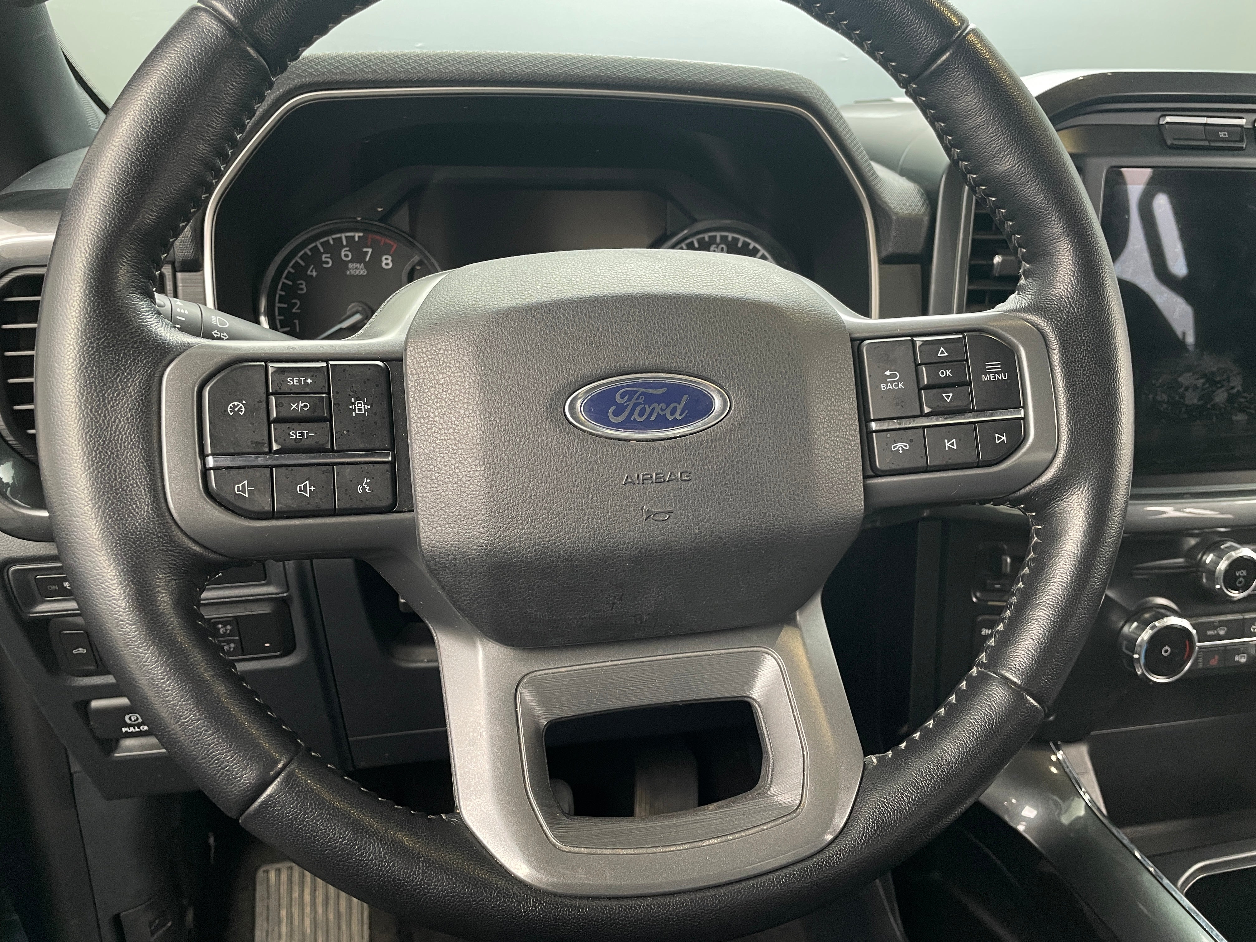 2022 Ford Econoline E-150 5