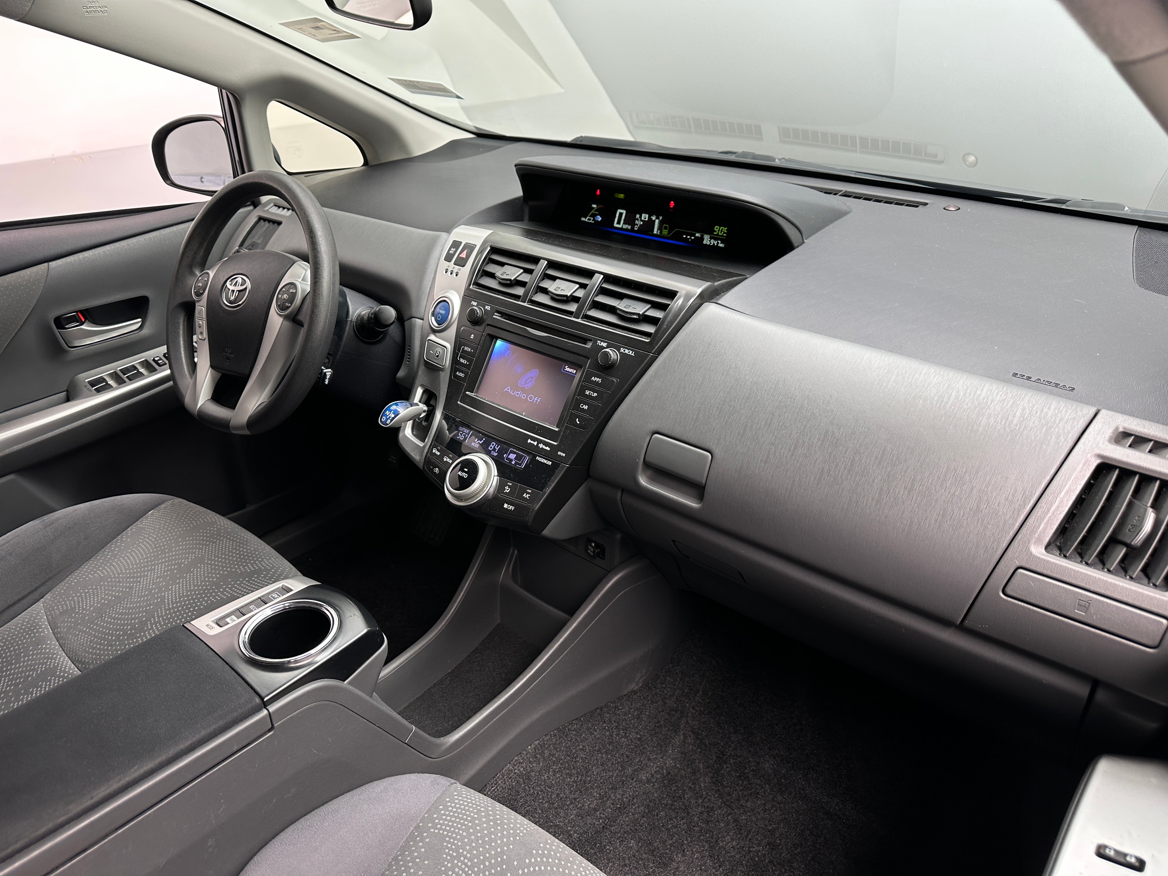 2013 Toyota Prius v Three 3