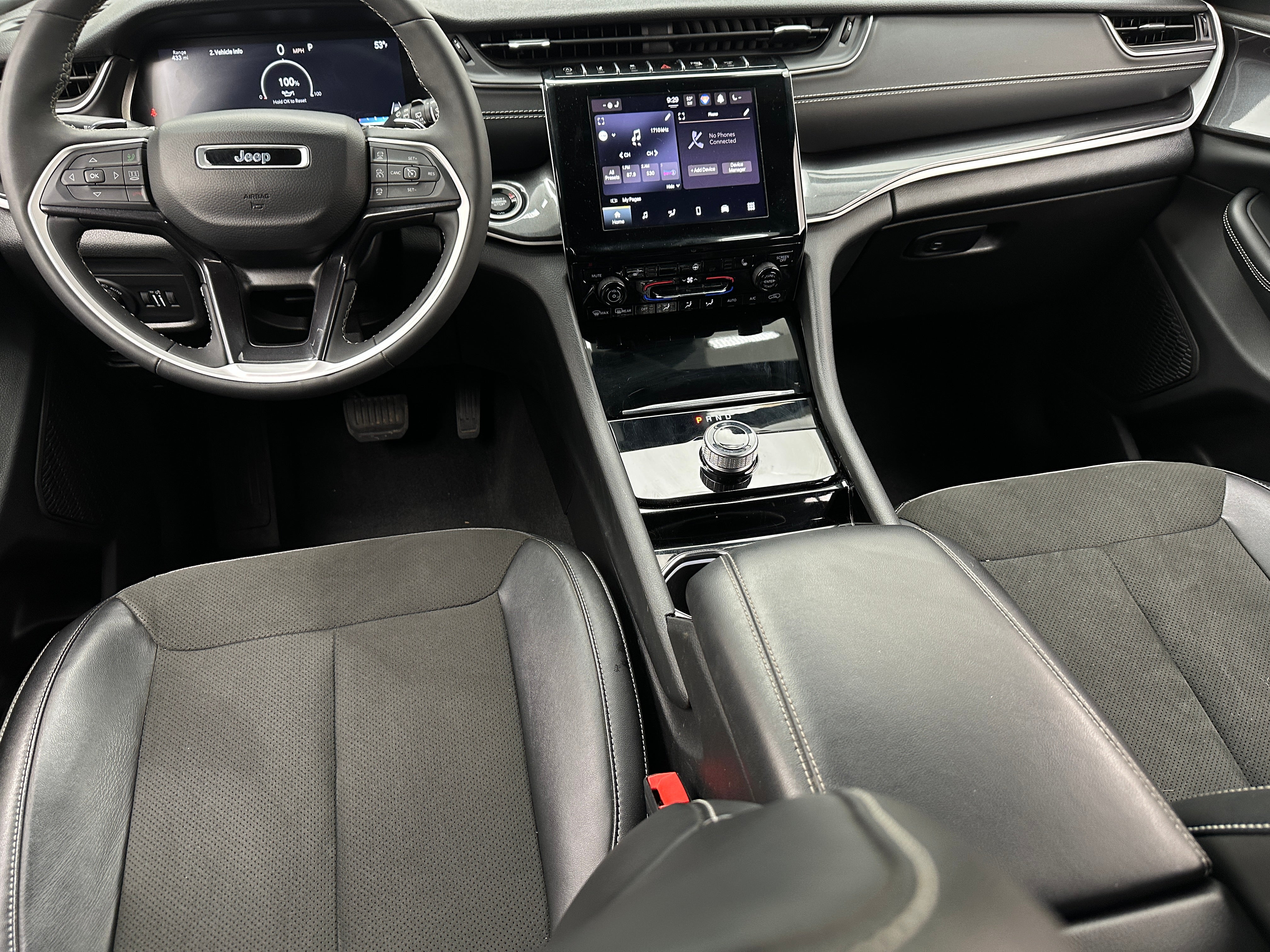 2023 Jeep Grand Cherokee L Altitude 2