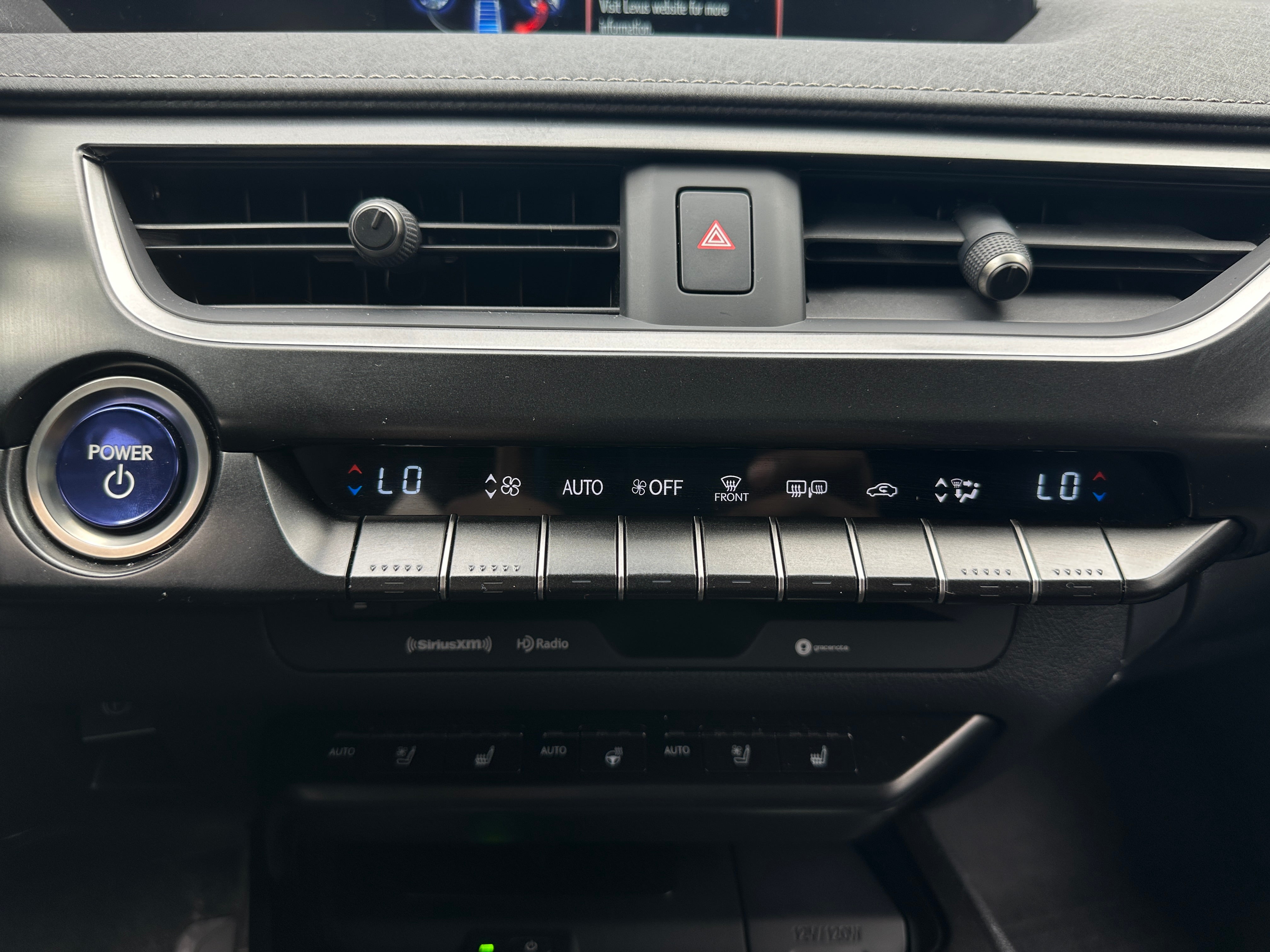 2021 Lexus UX 250h 3
