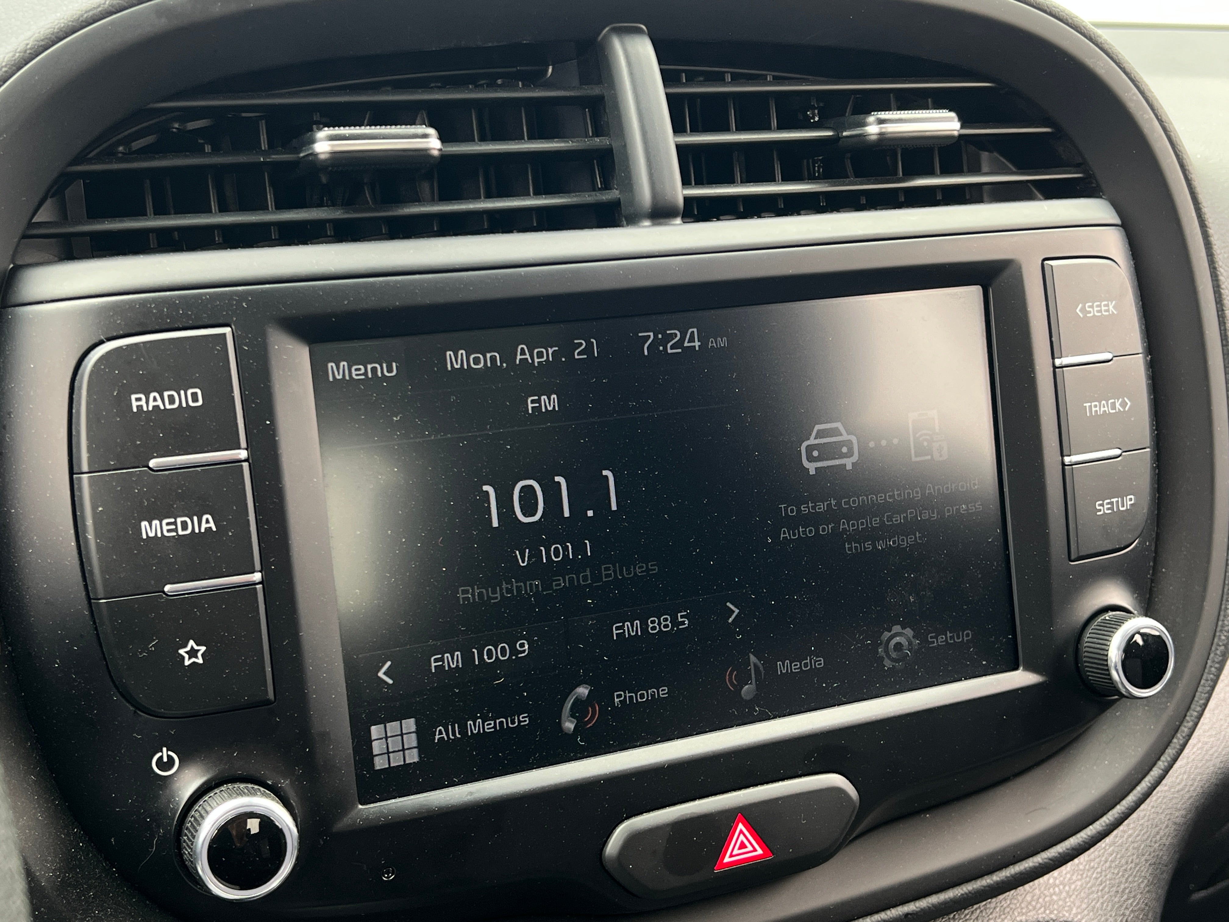 2024 Kia Soul LX 4
