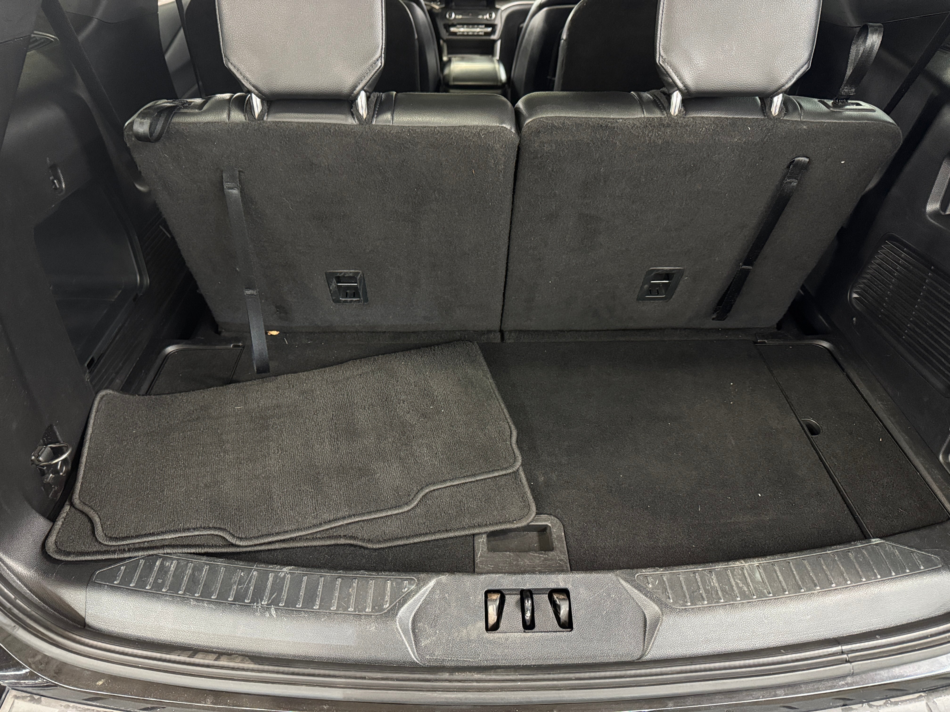 2020 Ford Explorer XLT 7