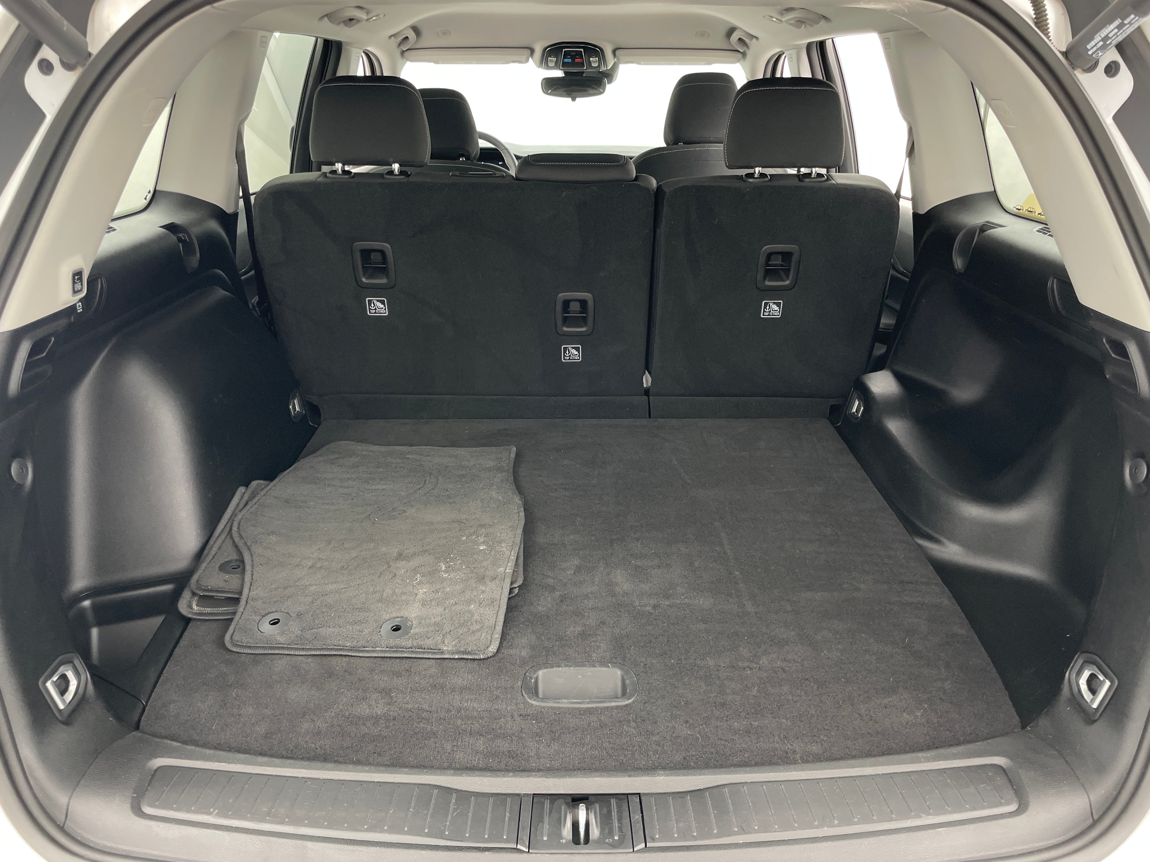 2023 Jeep Grand Cherokee Laredo 7