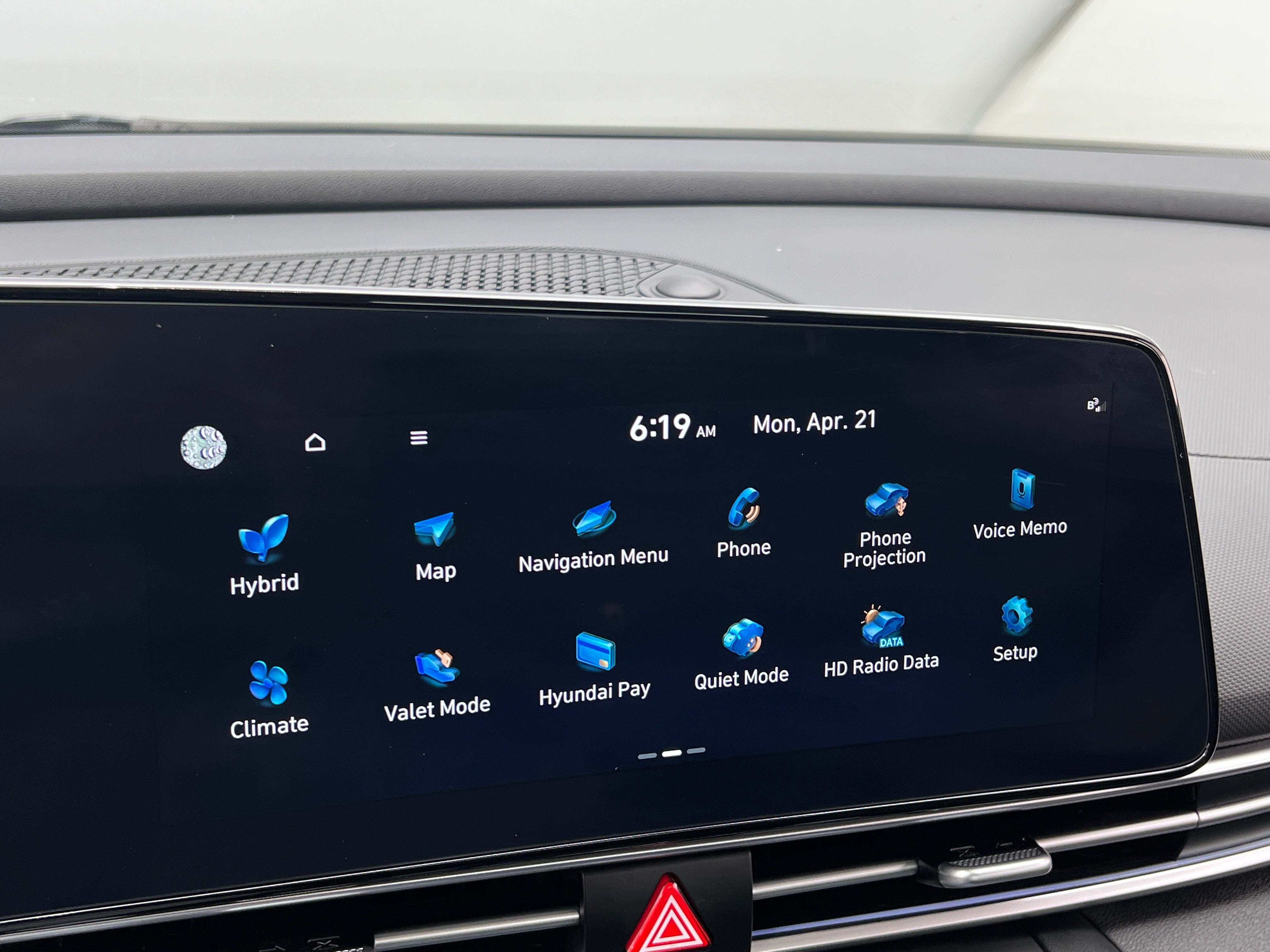 2024 Hyundai Elantra Limited Edition 3