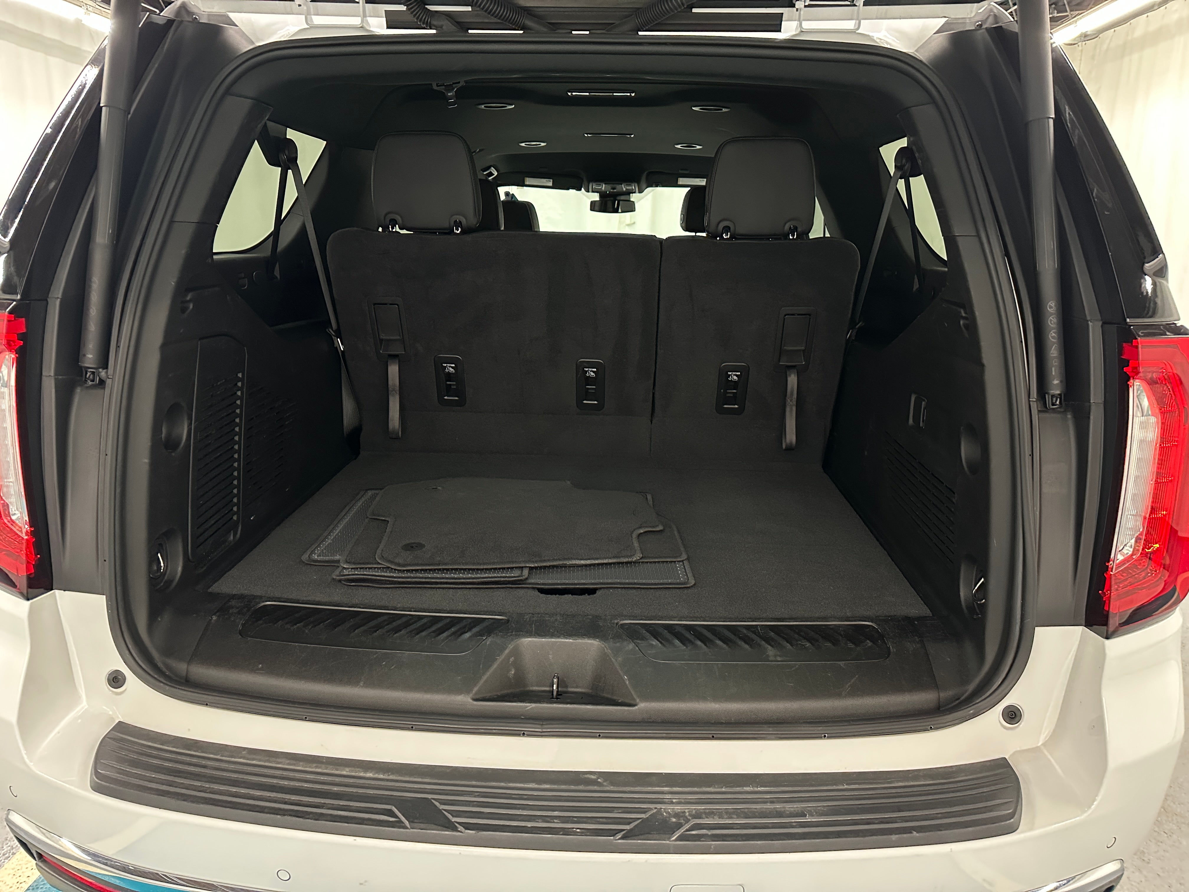 2024 GMC Yukon XL SLT 6