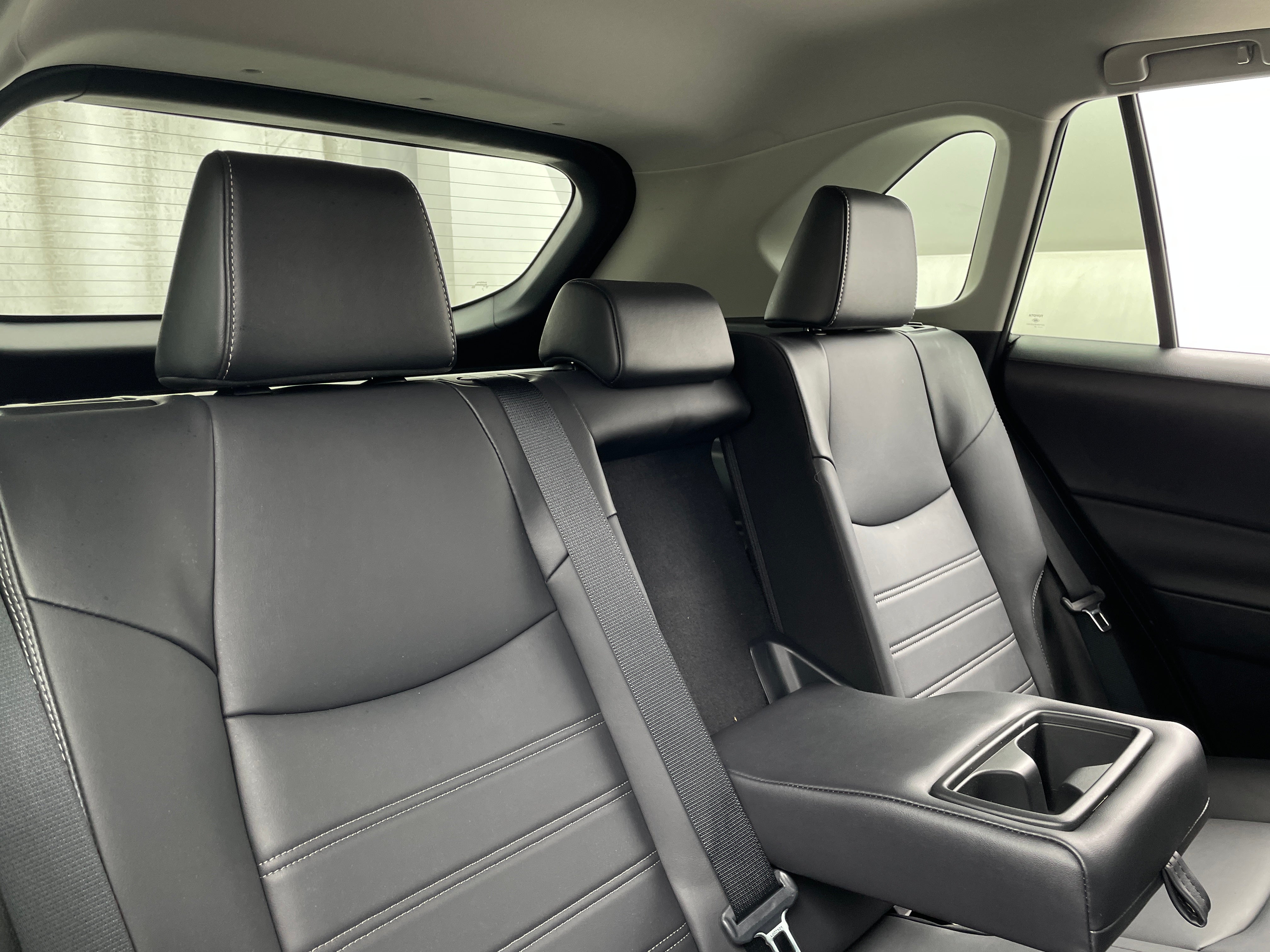 2021 Toyota RAV4 XLE Premium 5