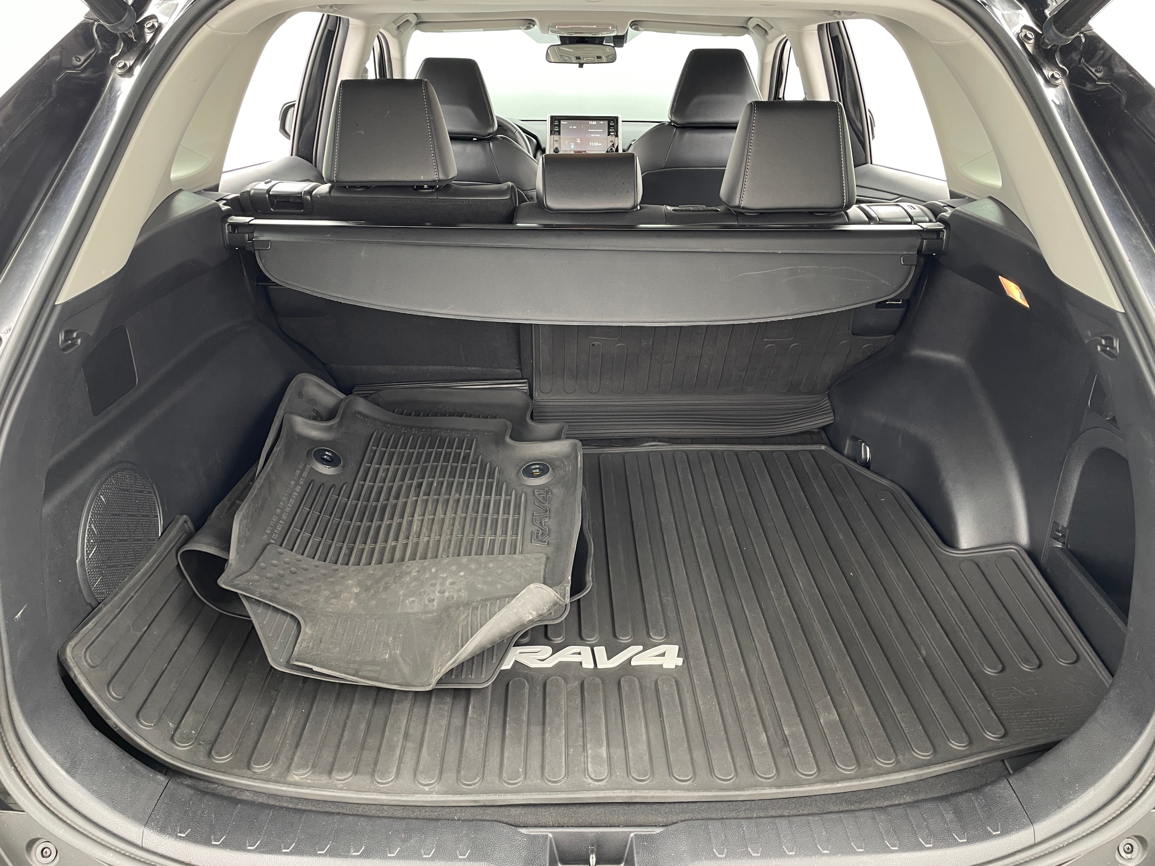 2021 Toyota RAV4 XLE Premium 6