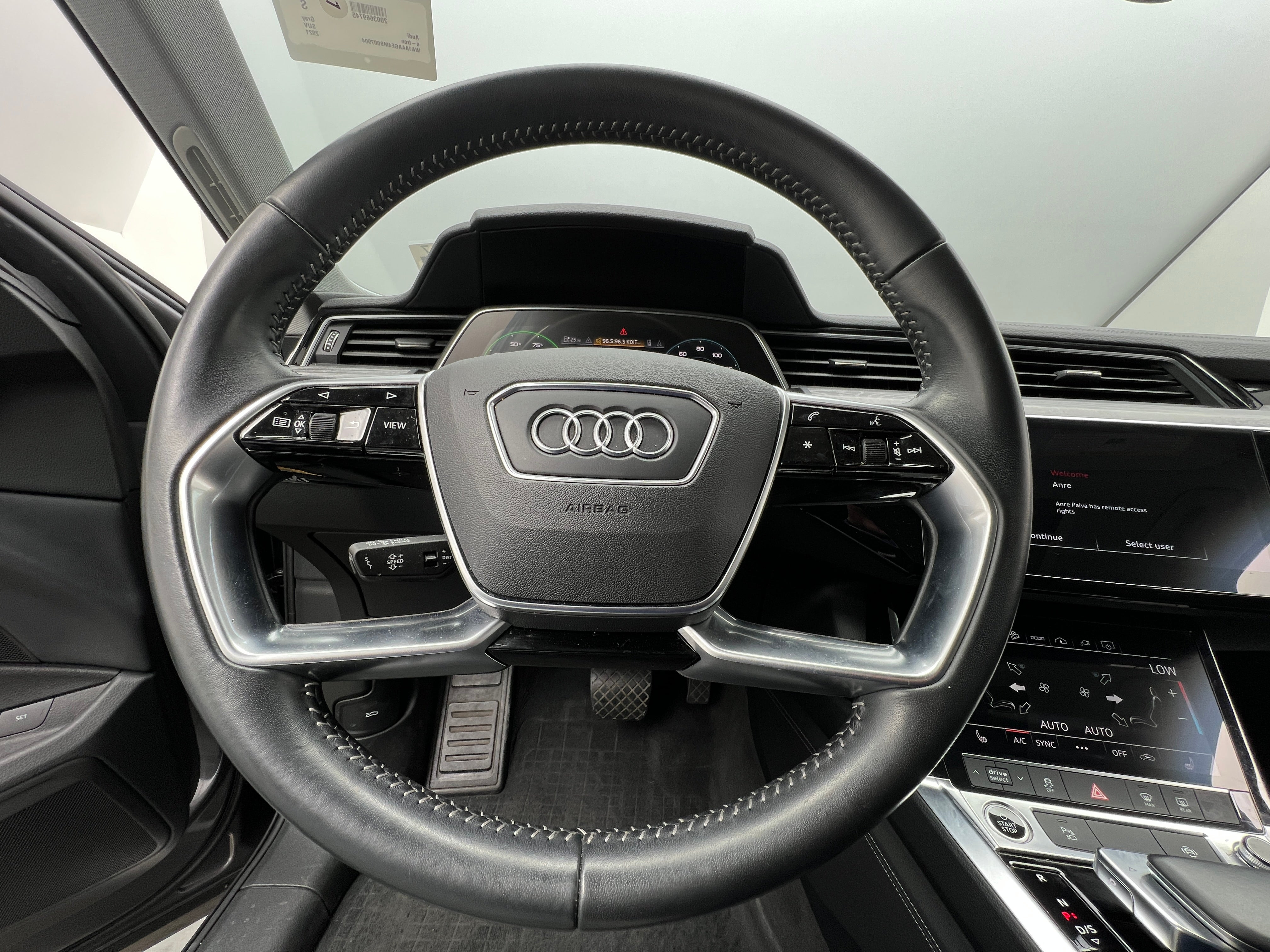 2021 Audi e-tron Premium 5