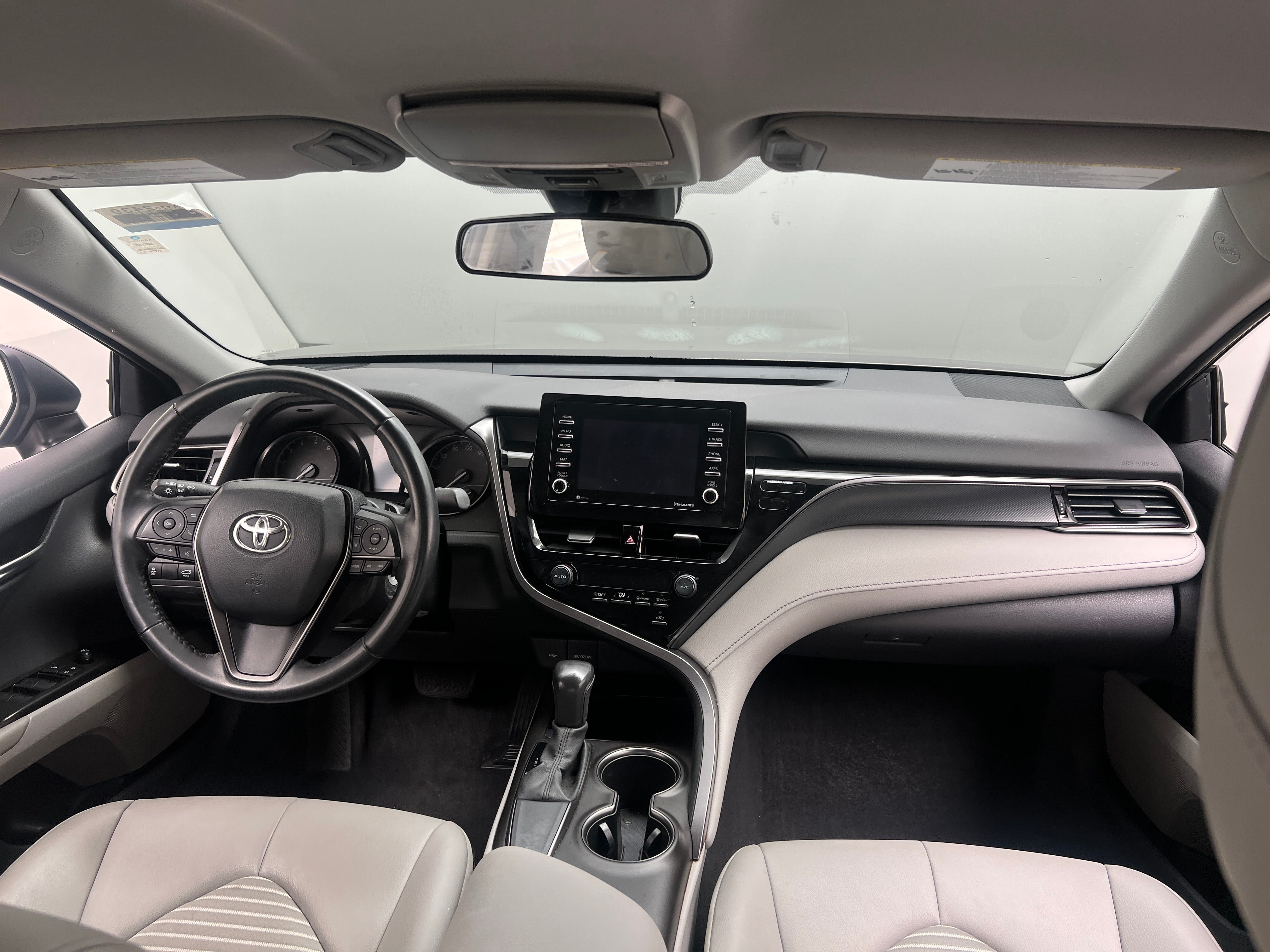 2021 Toyota Camry SE 2