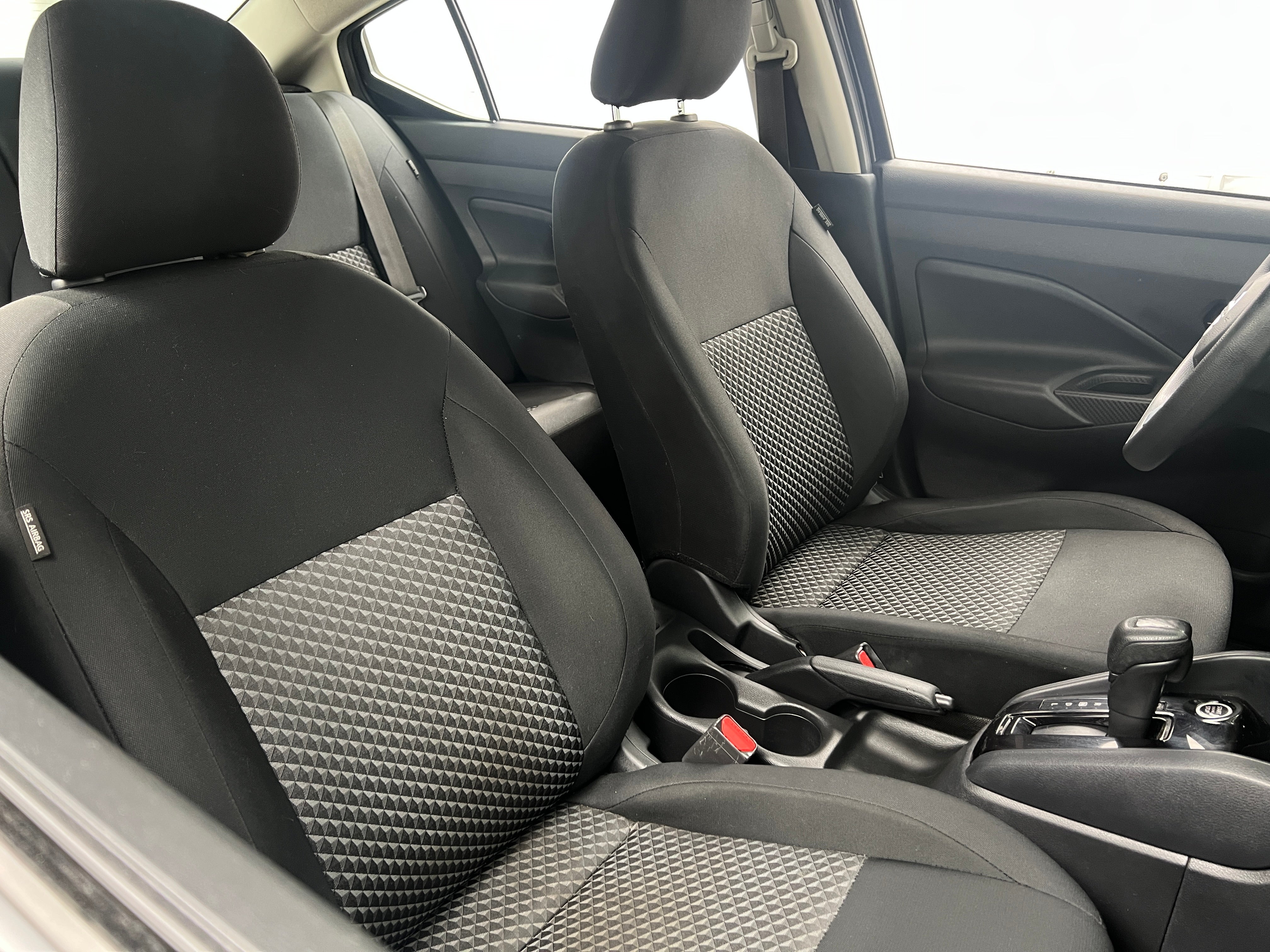 2021 Nissan Versa S 2