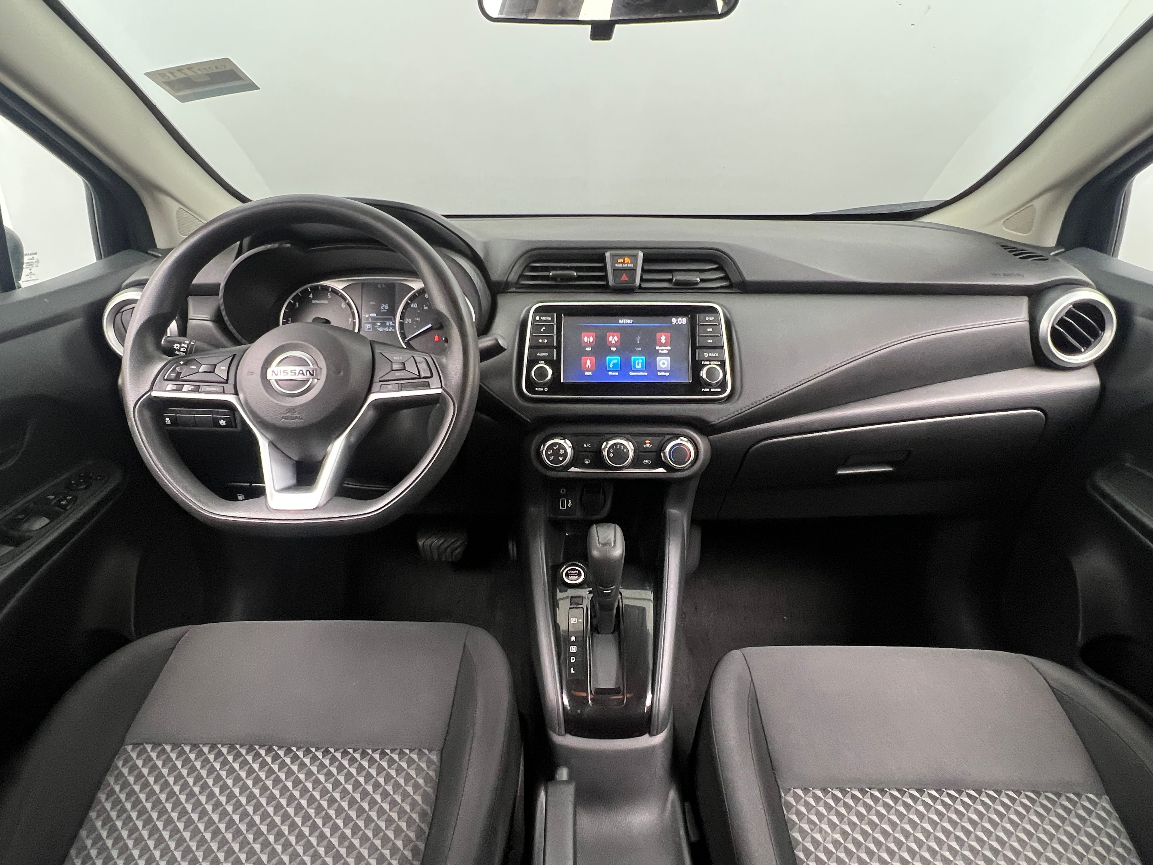 2021 Nissan Versa S 3