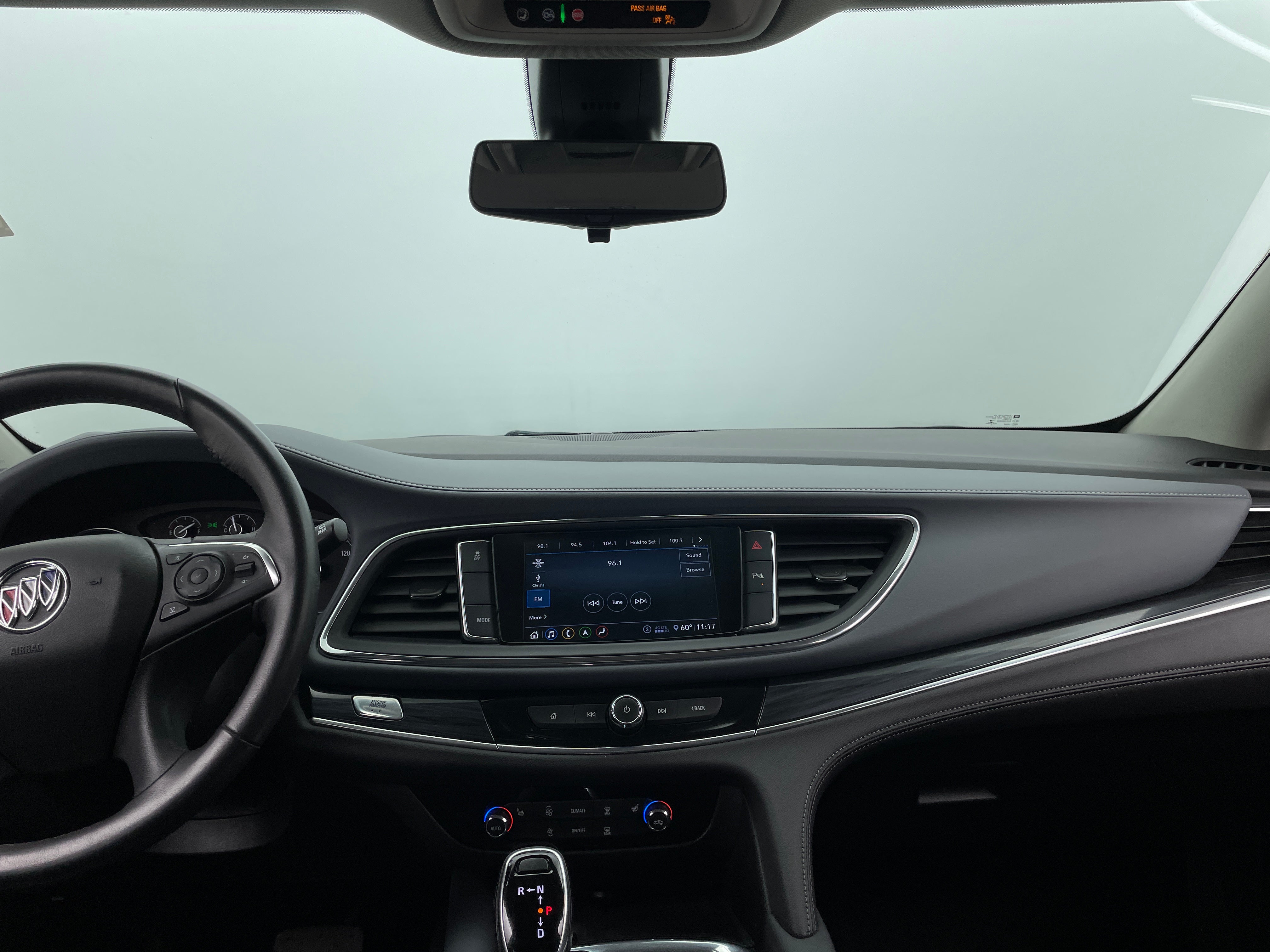 2021 Buick Enclave Essence 2