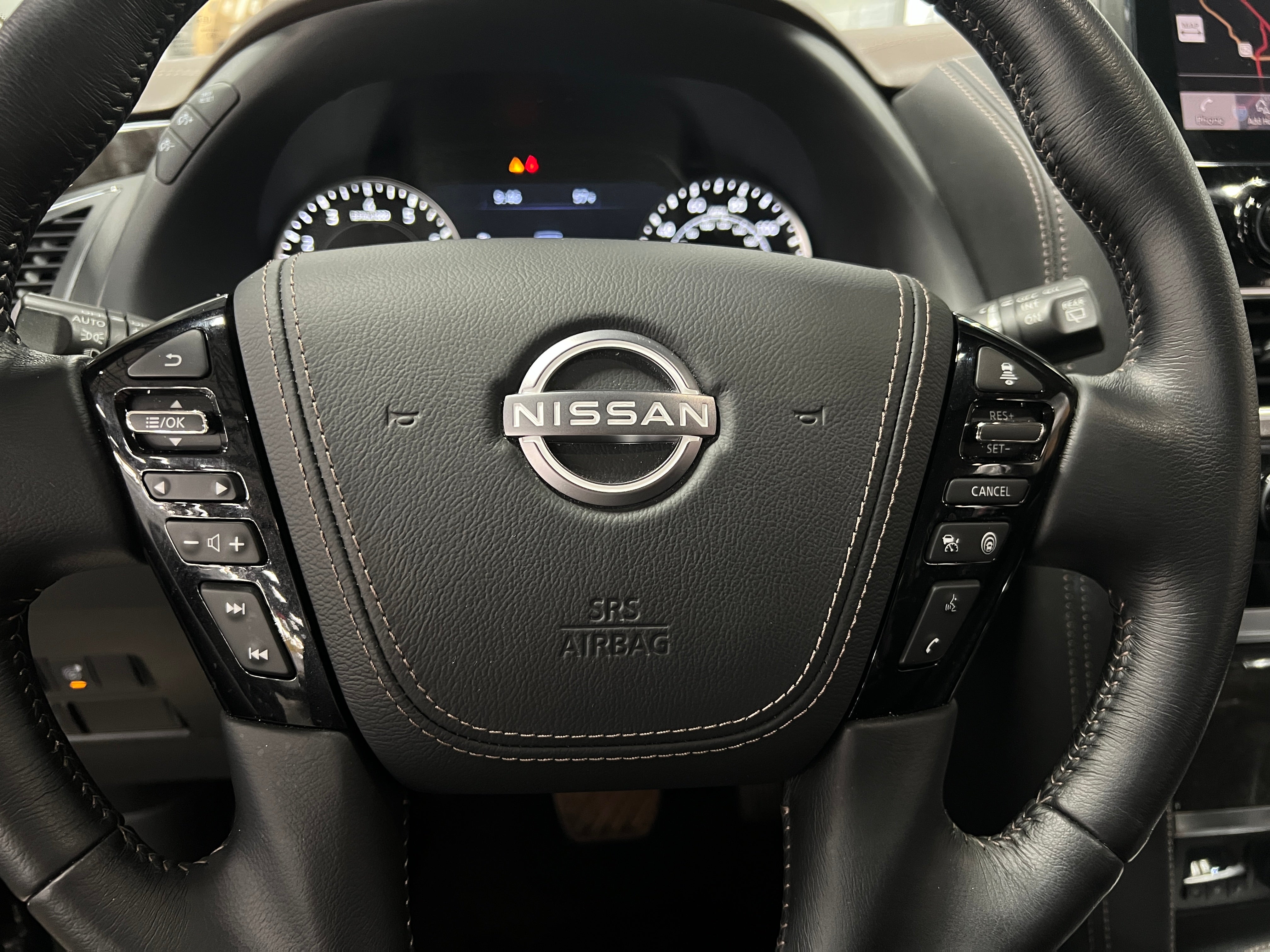2024 Nissan Armada Platinum Edition 4