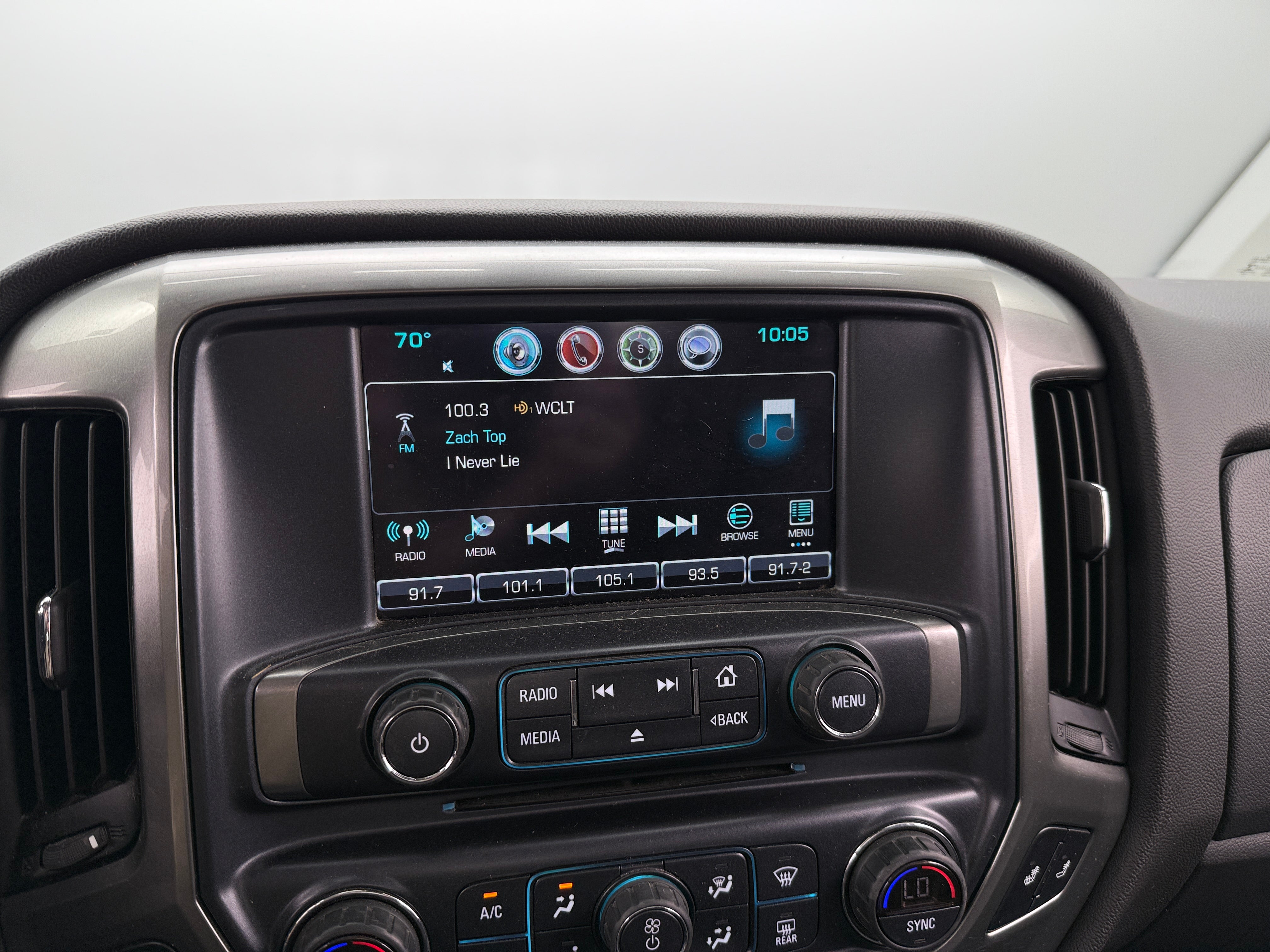 2019 Chevrolet Silverado 1500 LT Z71 4