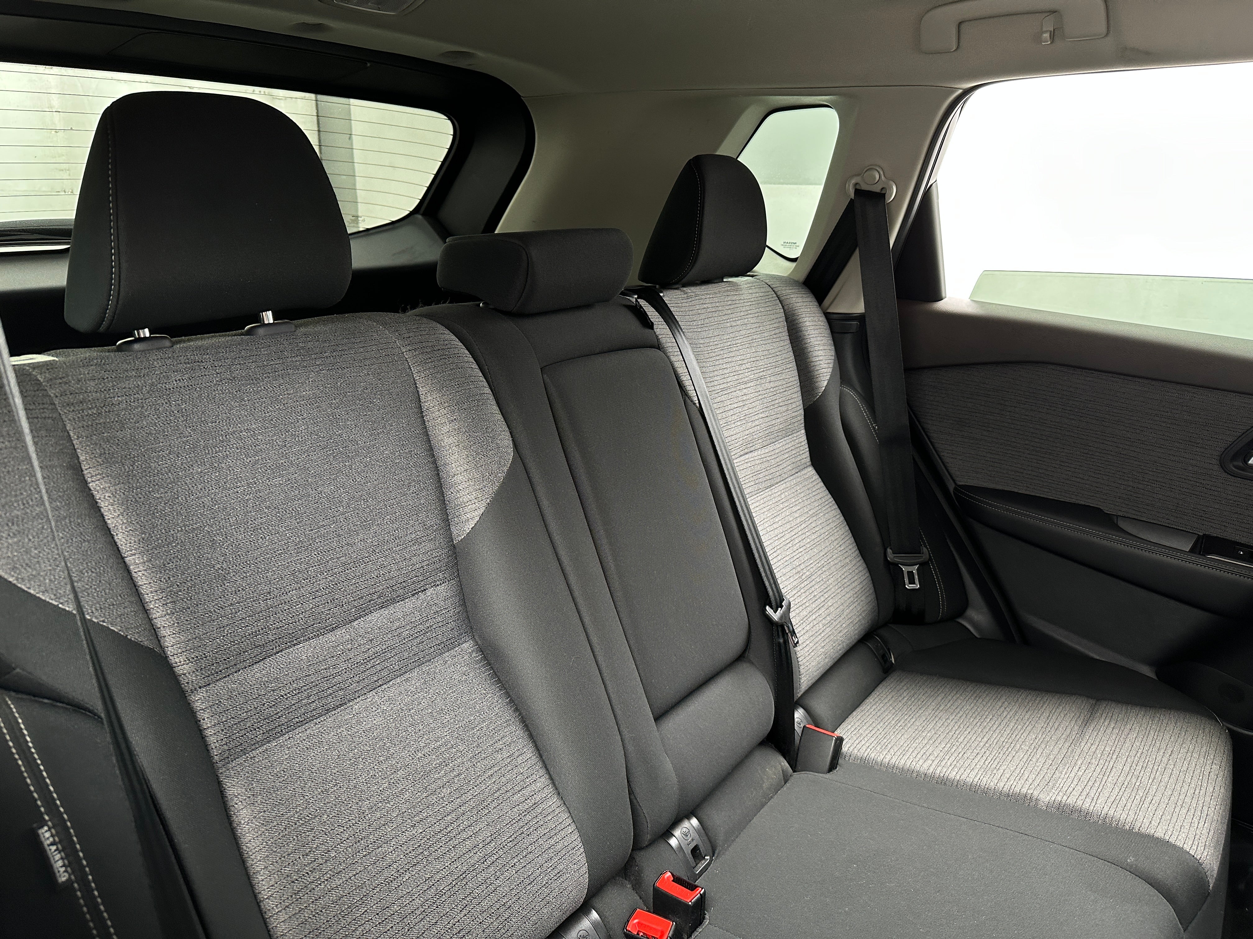 2023 Nissan Rogue SV 6