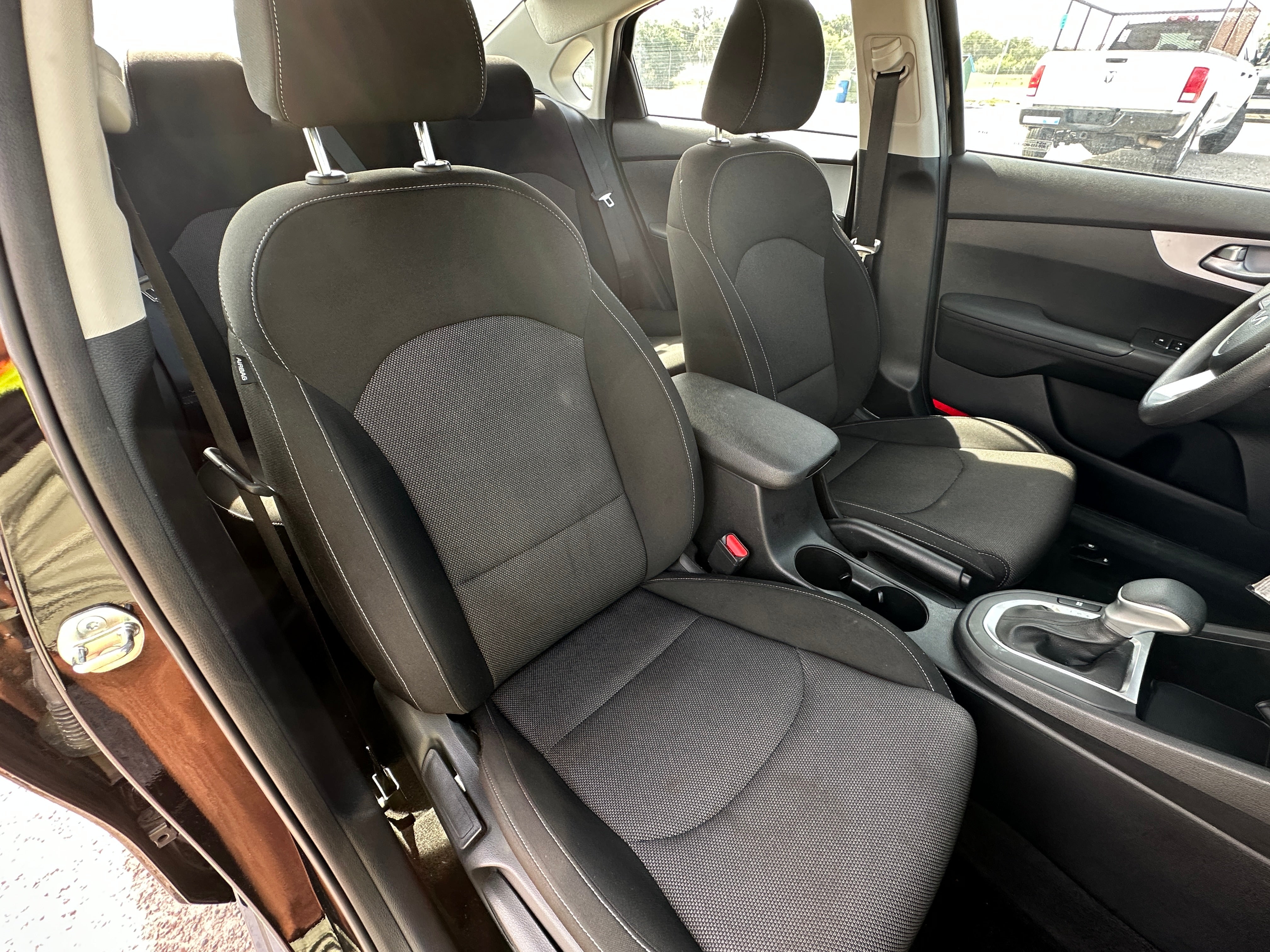 2024 Kia Forte LXS 2