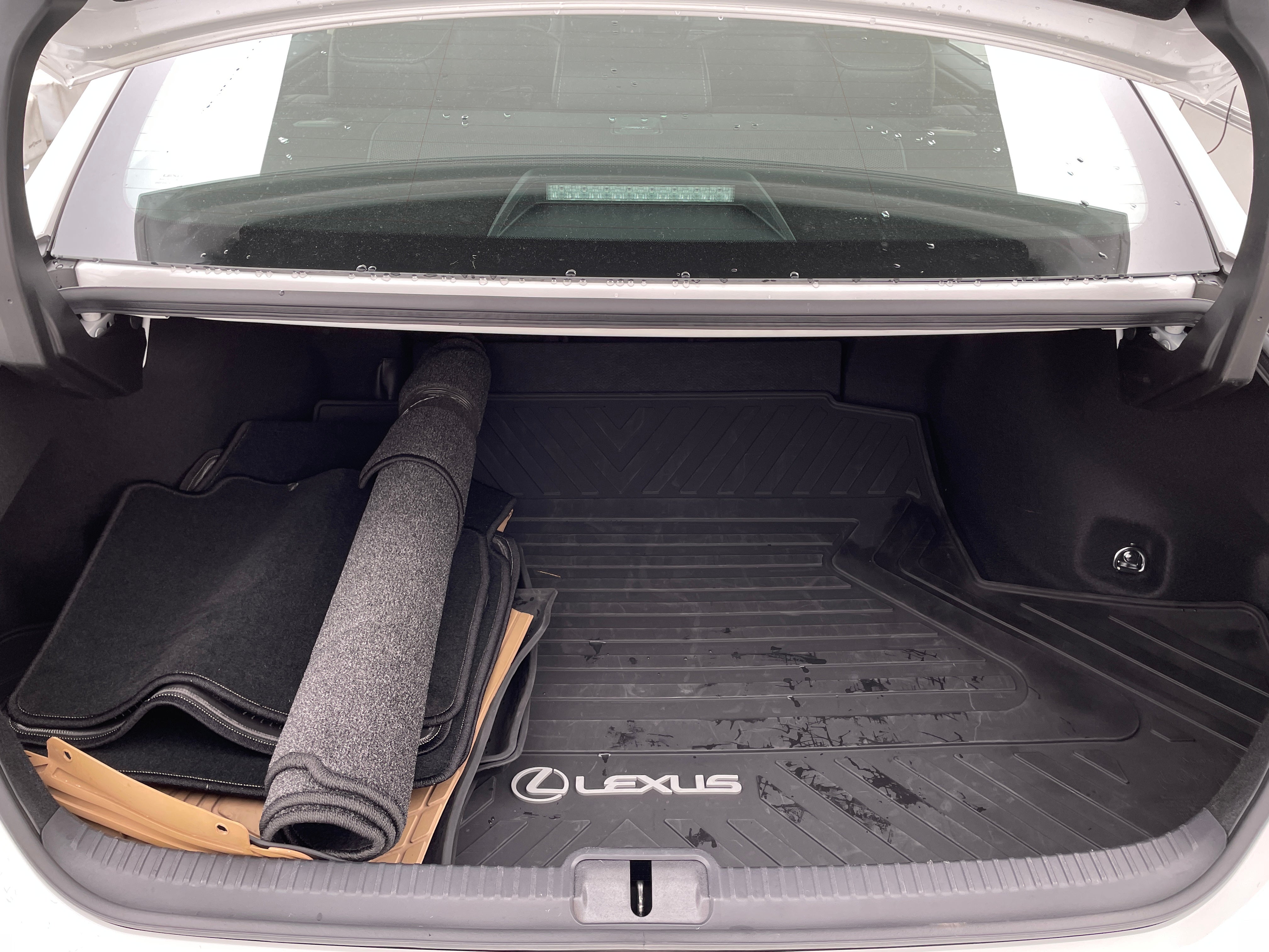 2022 Lexus ES Hybrid 300h 7