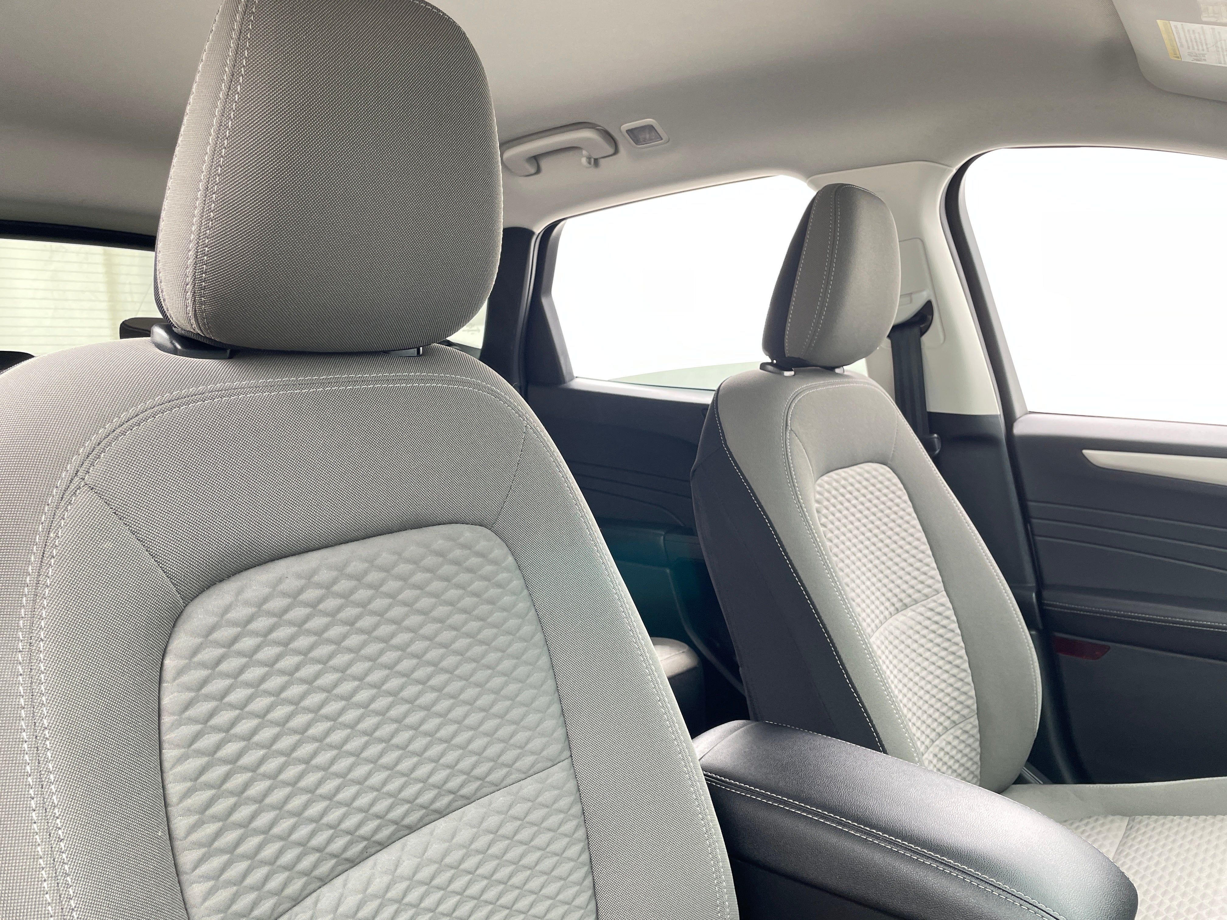 2022 Ford Escape SE Sport Hybrid 2