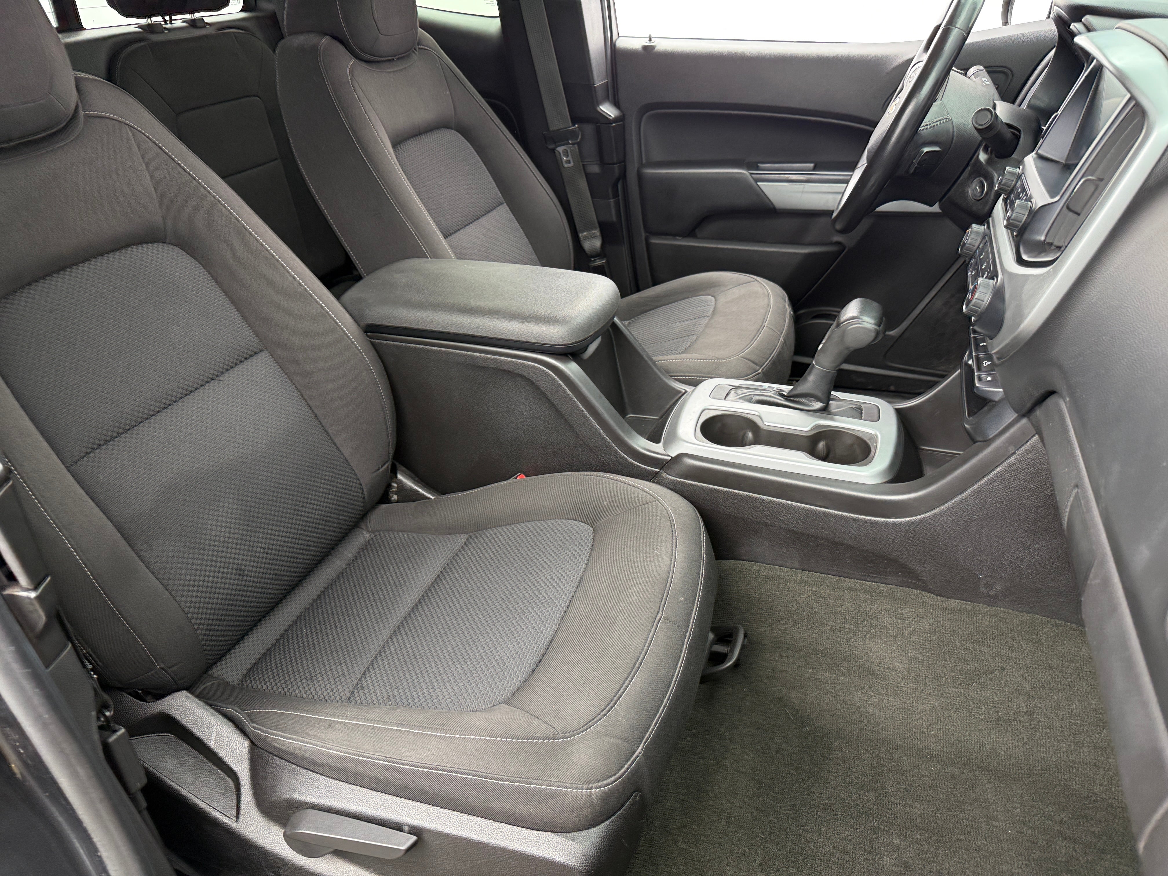 2016 Chevrolet Colorado LT 2