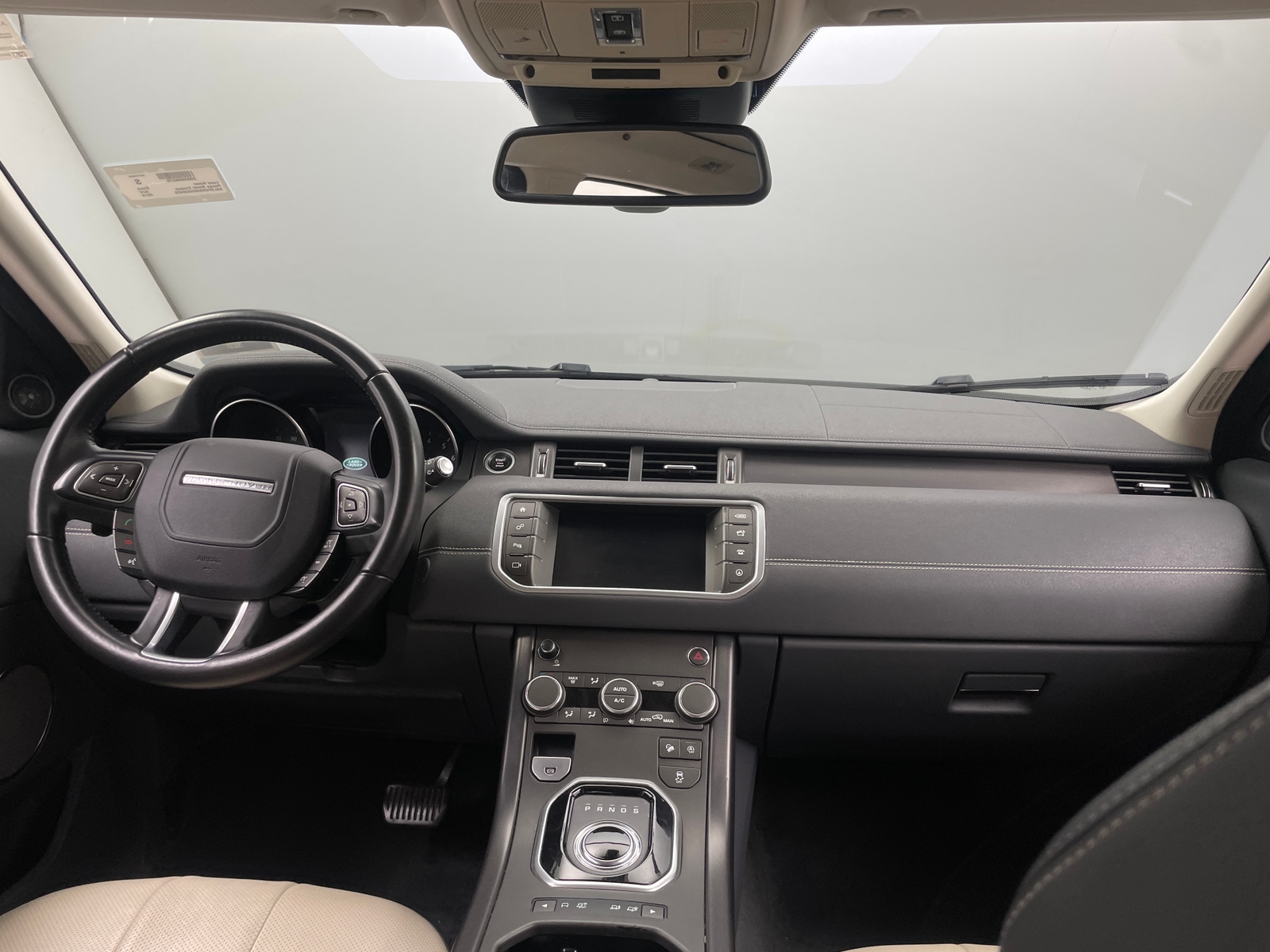 Thumbnail: 2019 Land Rover Range Rover Evoque - 2