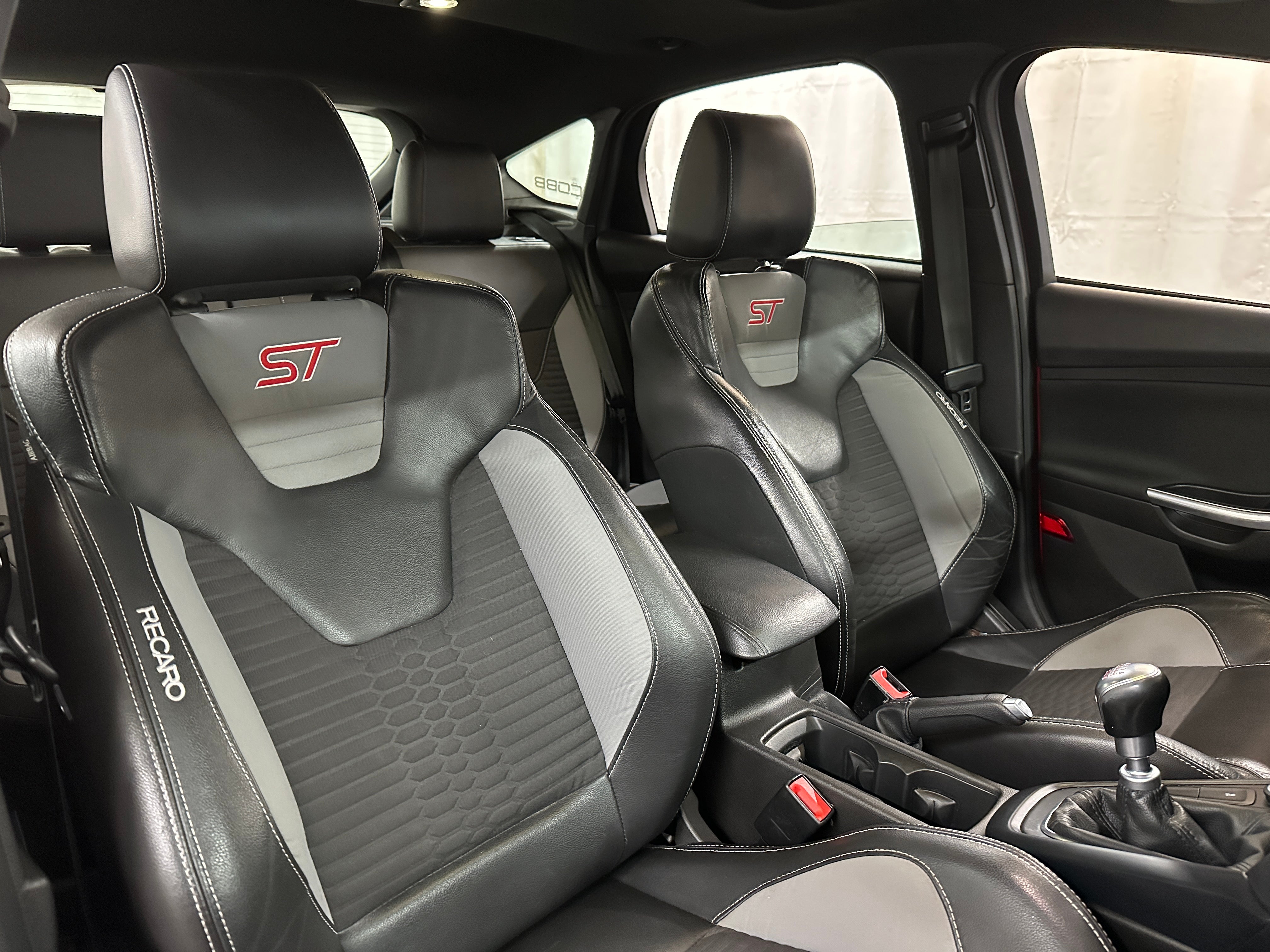 2015 Ford Focus SE 2