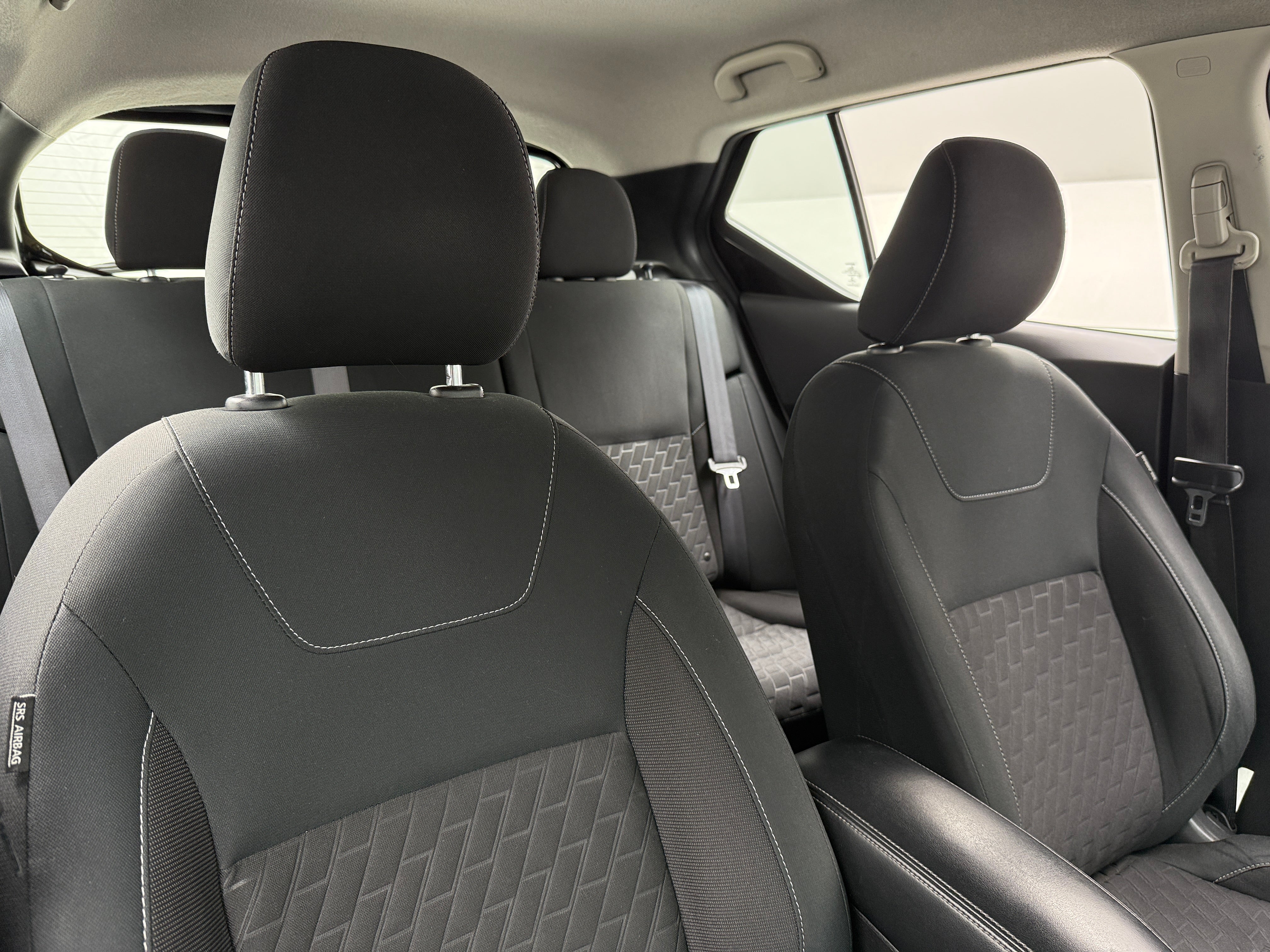 2021 Nissan Kicks SV 2