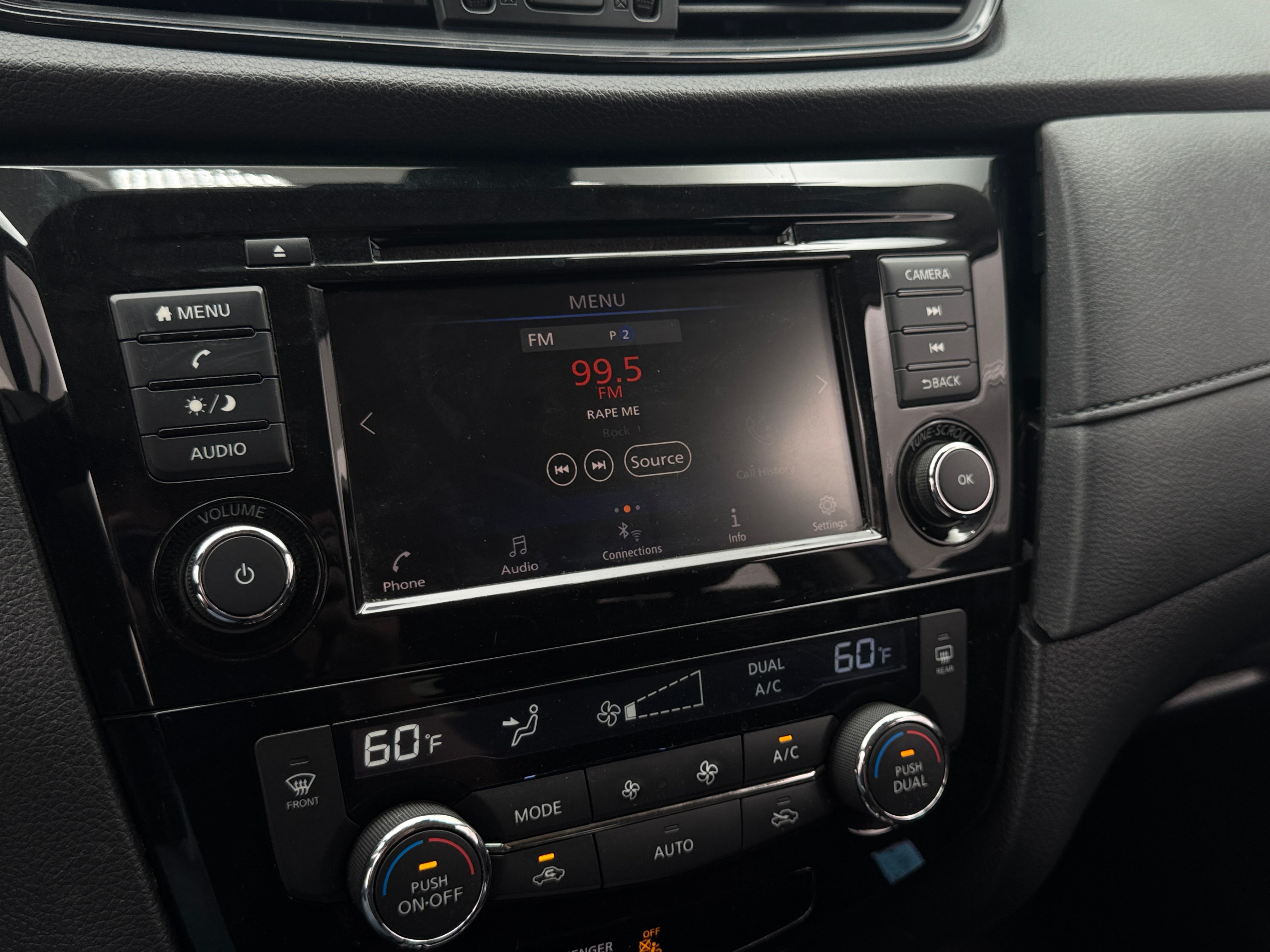 2019 Nissan Rogue SV 4