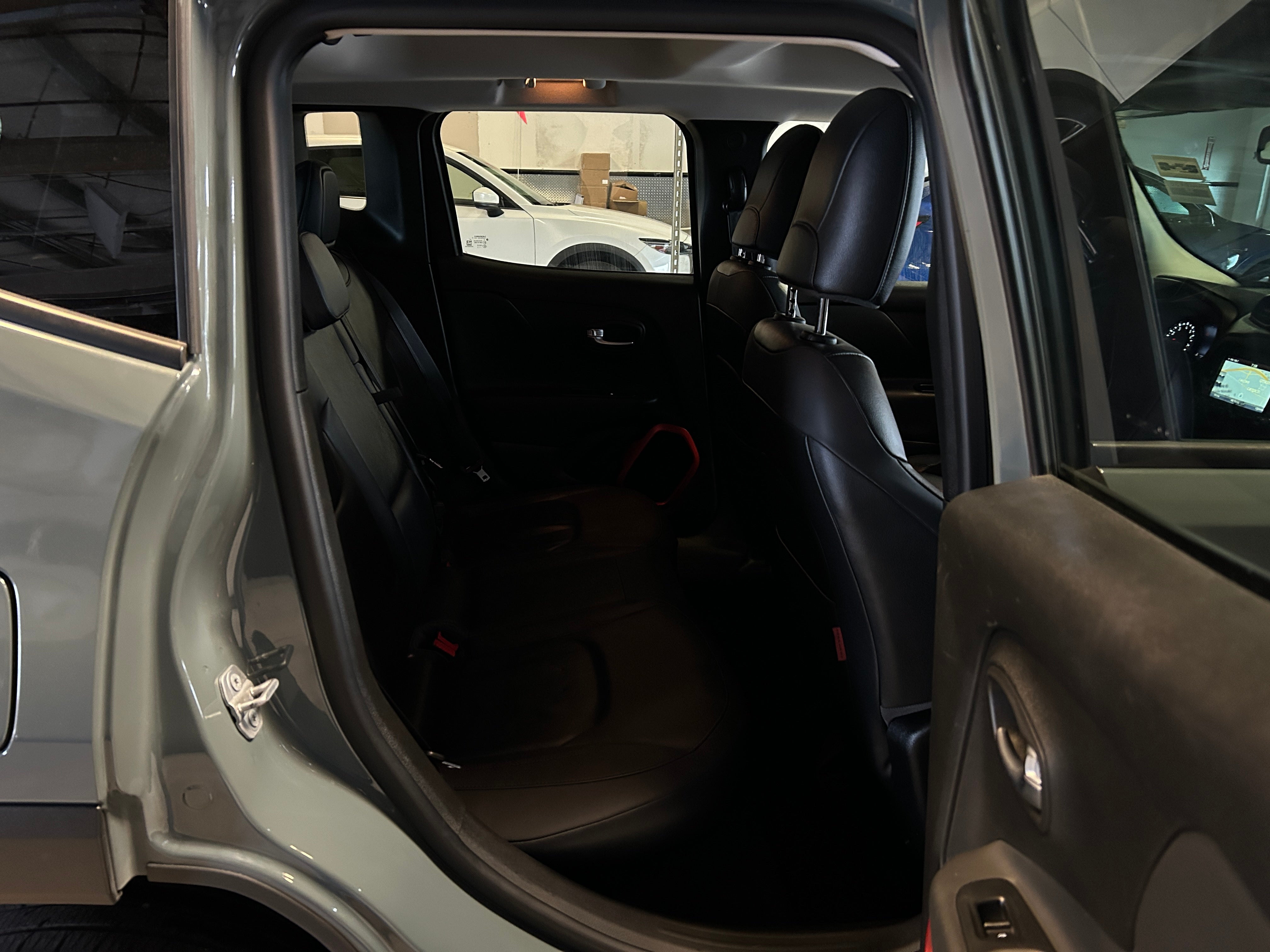 2016 Jeep Renegade Trailhawk 5