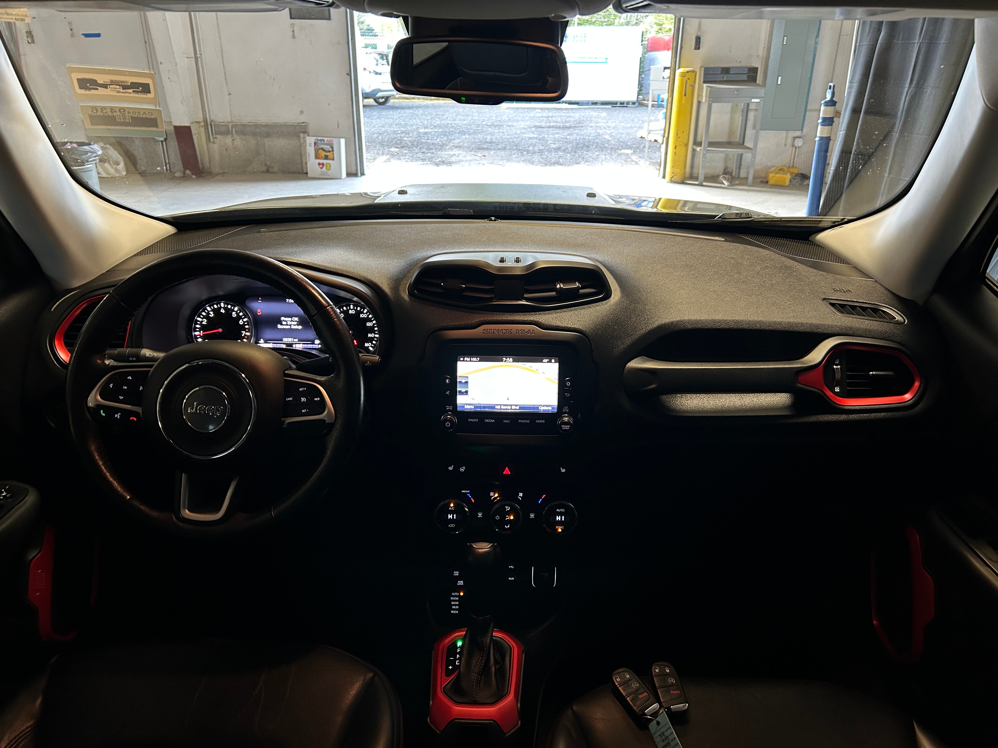 2016 Jeep Renegade Trailhawk 2