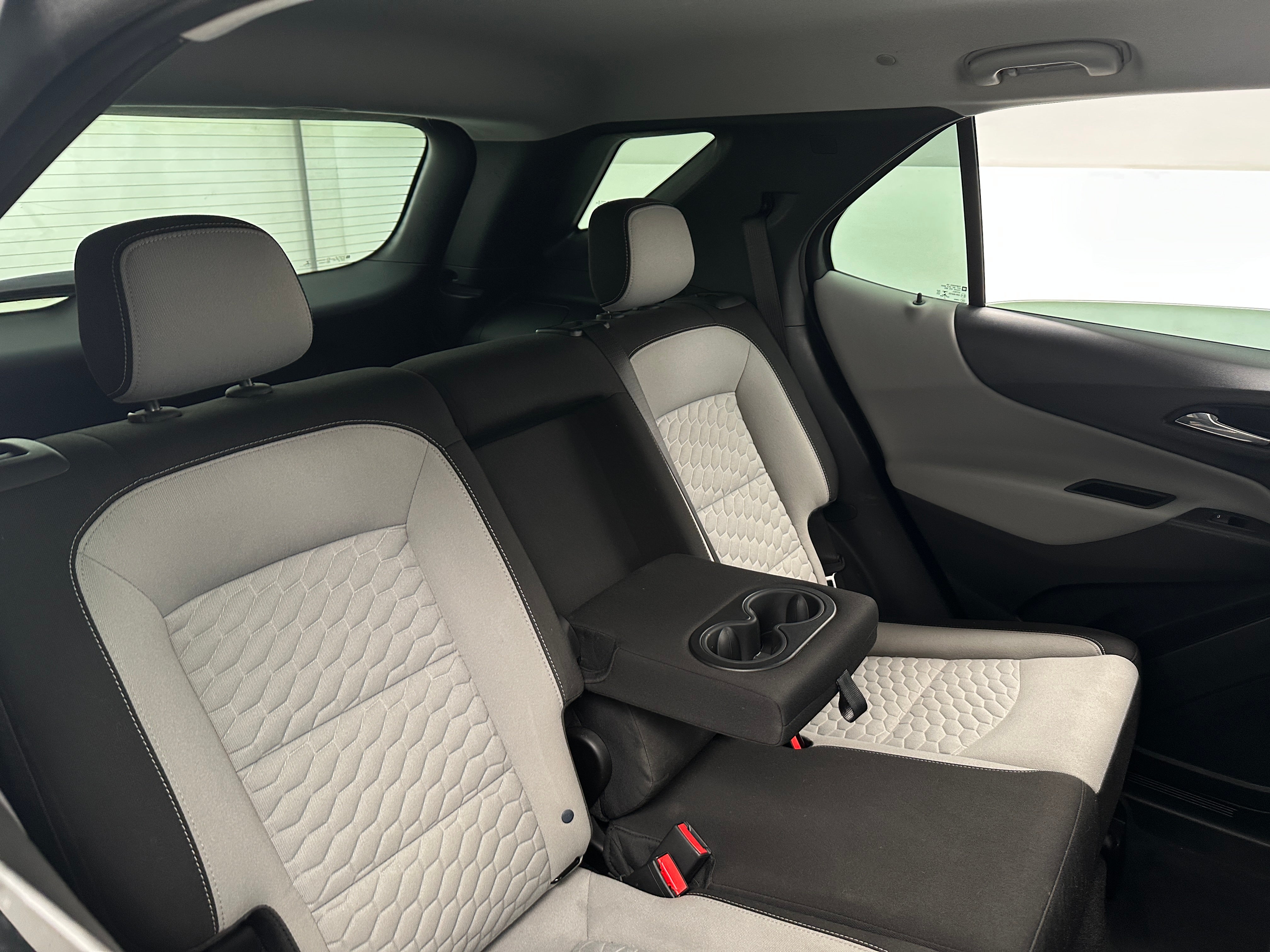 2020 Chevrolet Equinox LS 6