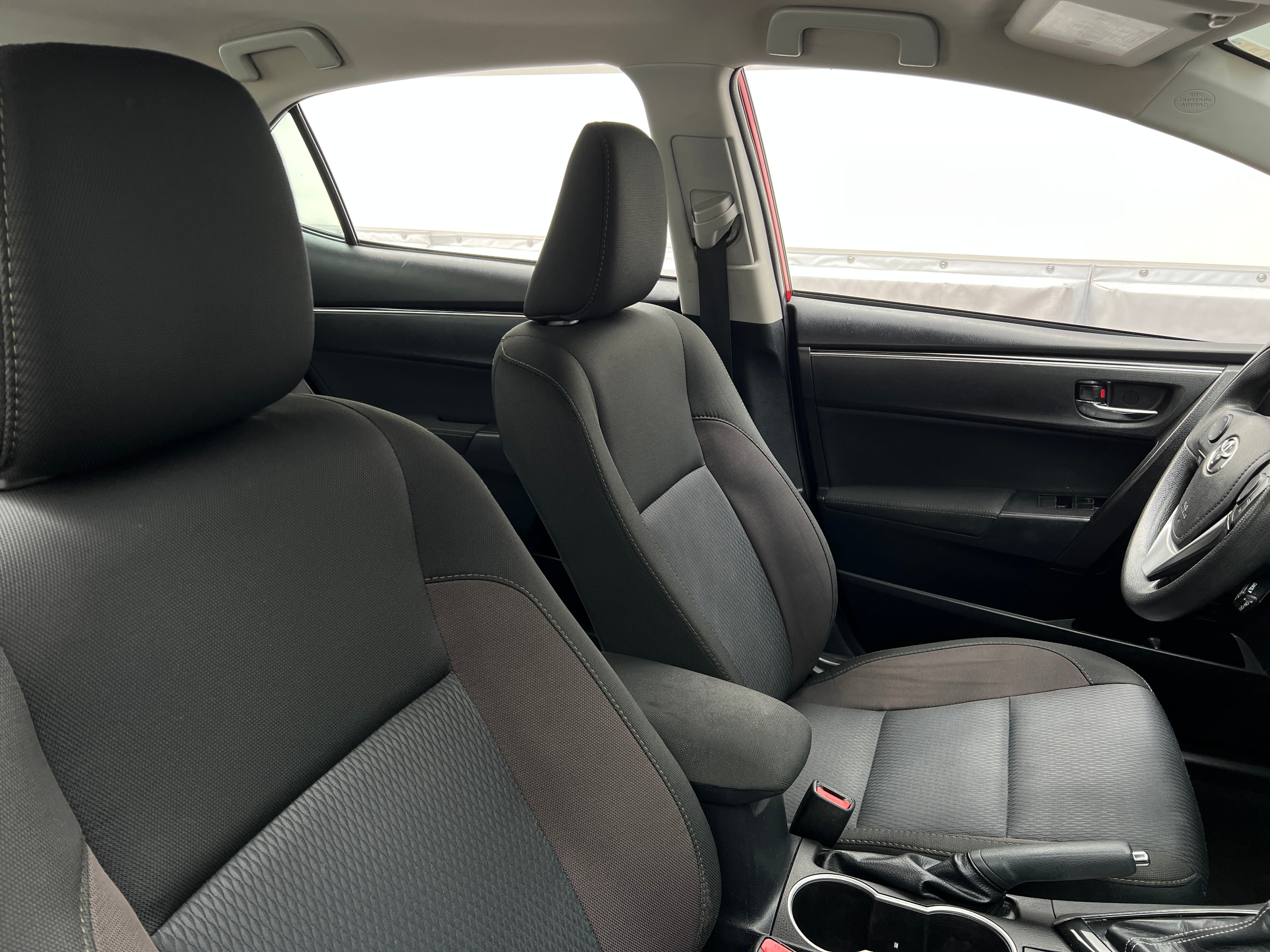2018 Toyota Corolla LE 2