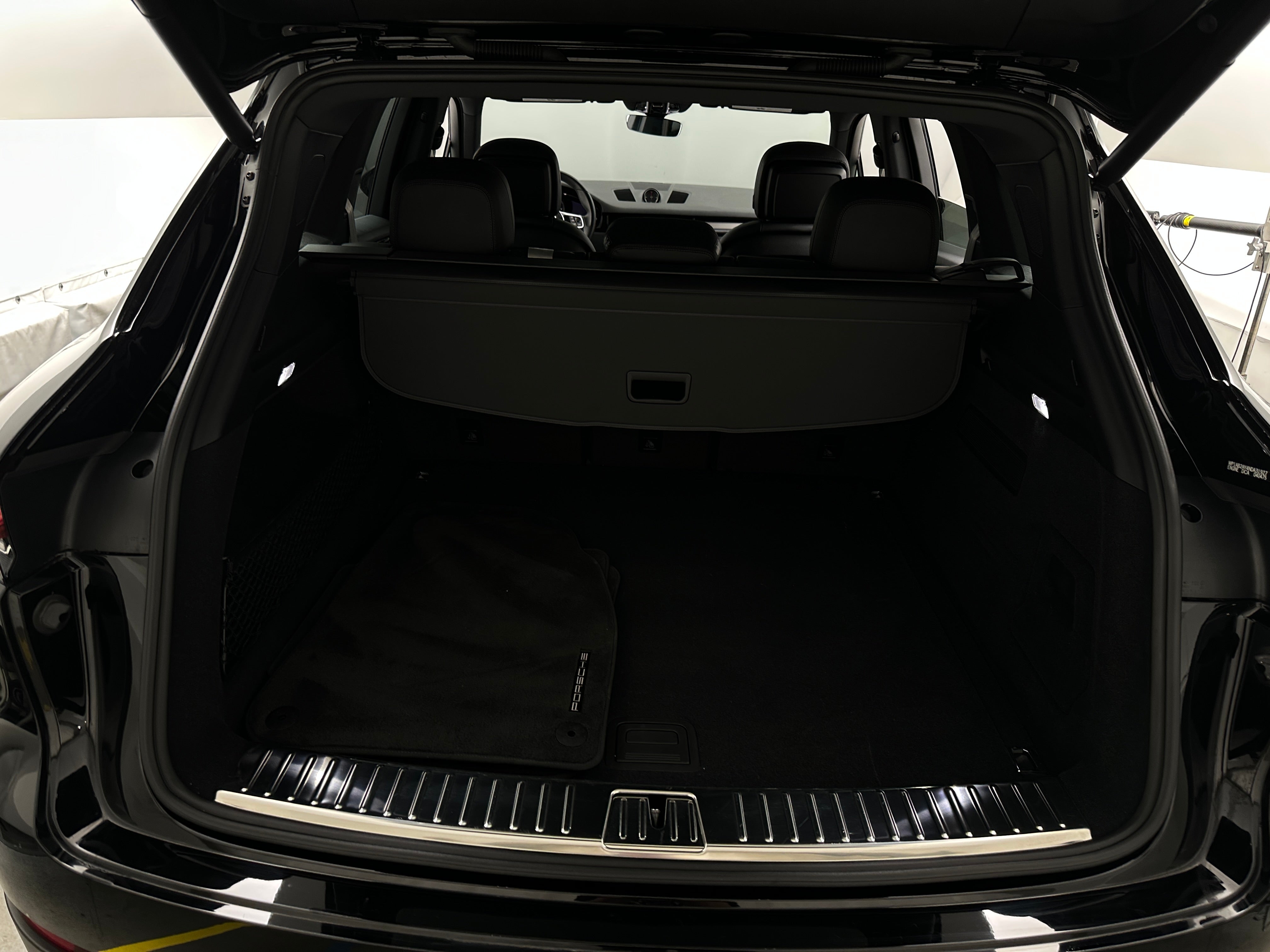 2022 Porsche Cayenne S 6