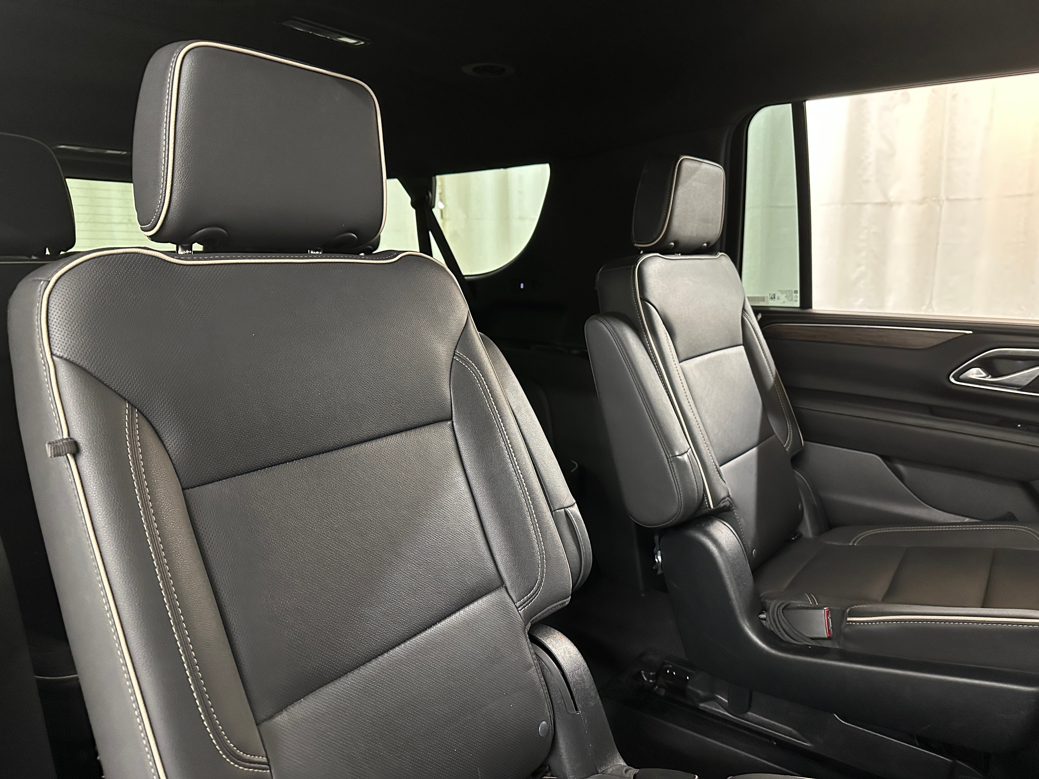 2023 Chevrolet Suburban Premier 5