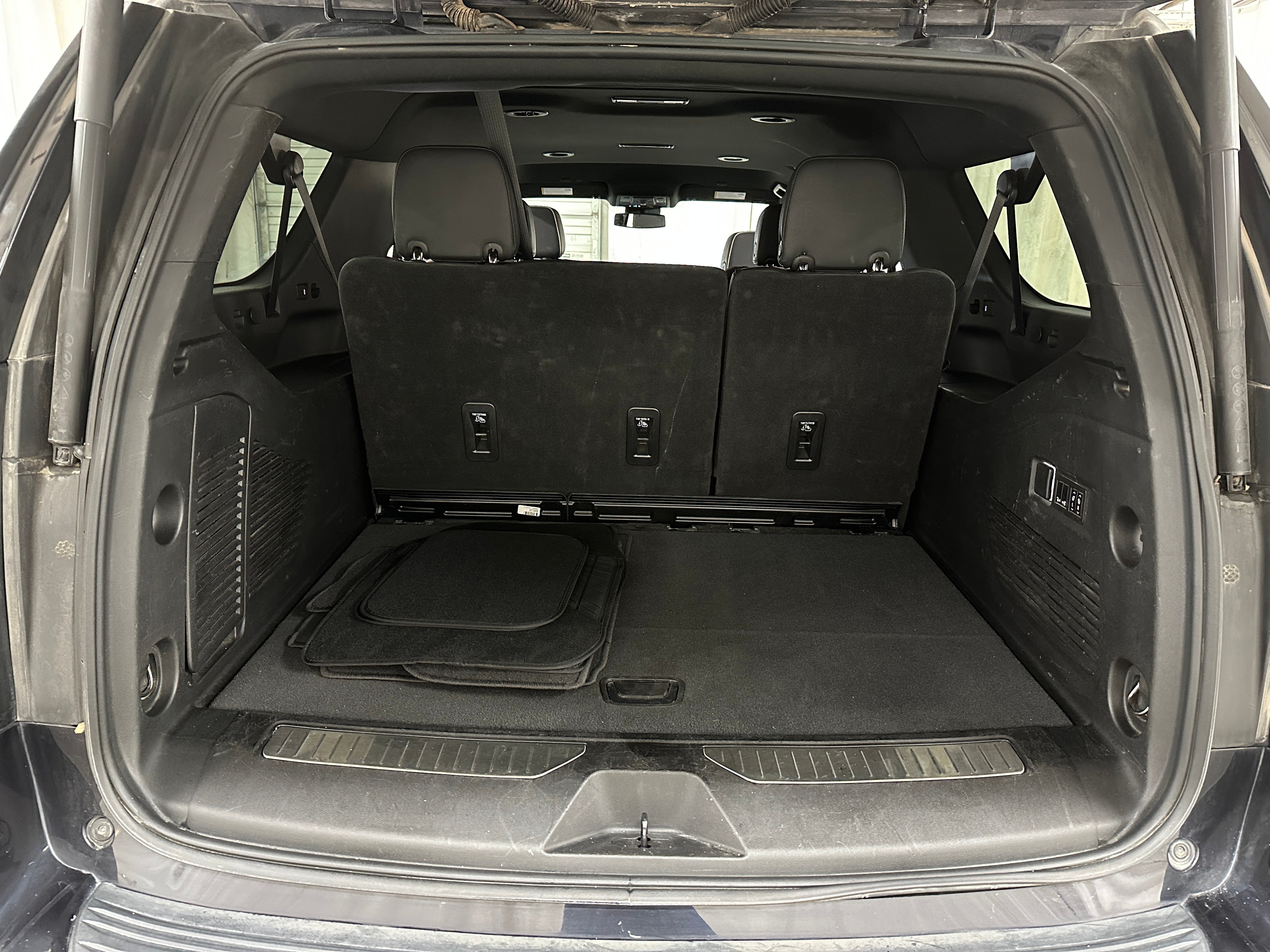 2023 Chevrolet Suburban Premier 6