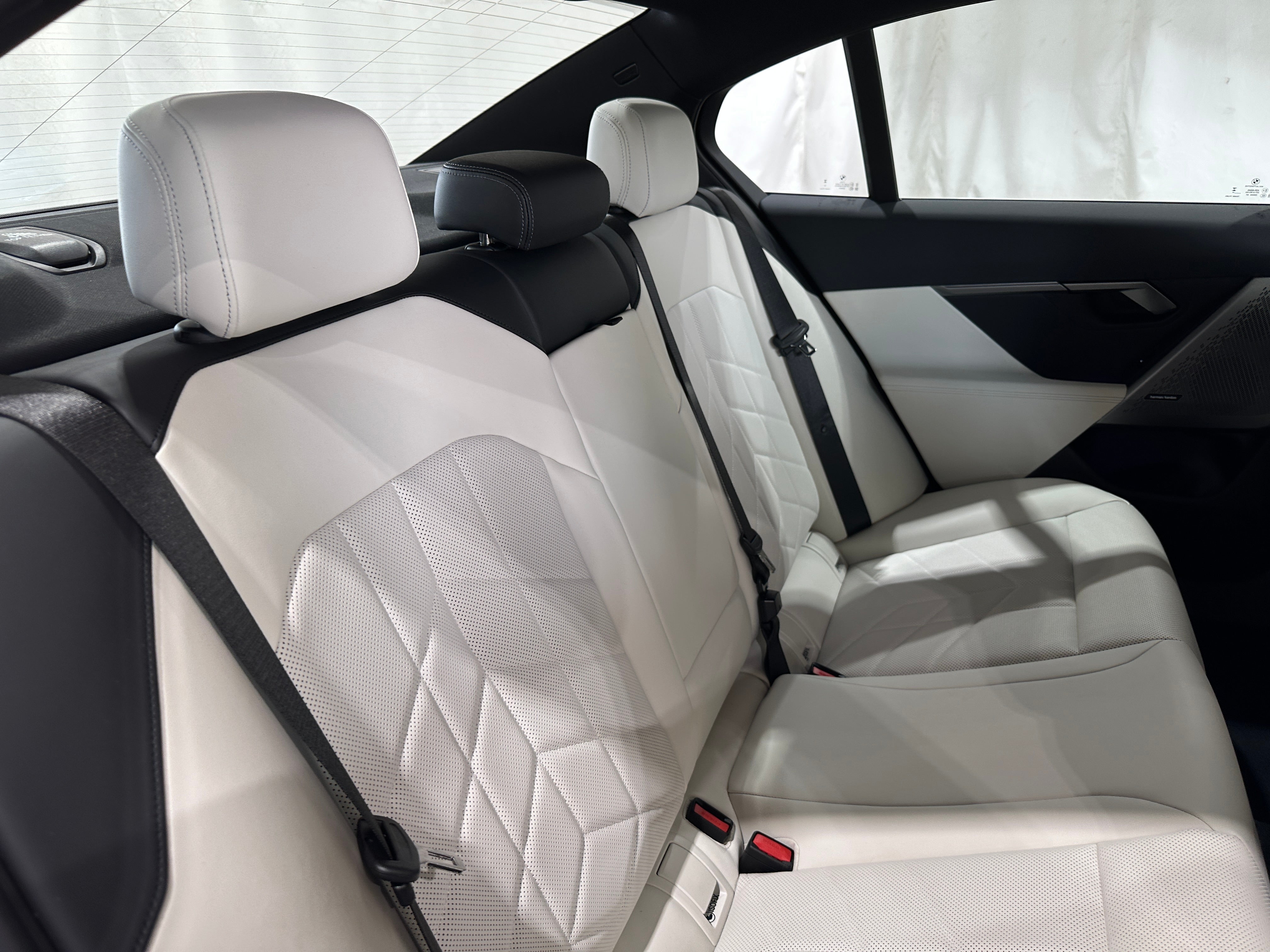 2024 BMW i5 eDrive40 6