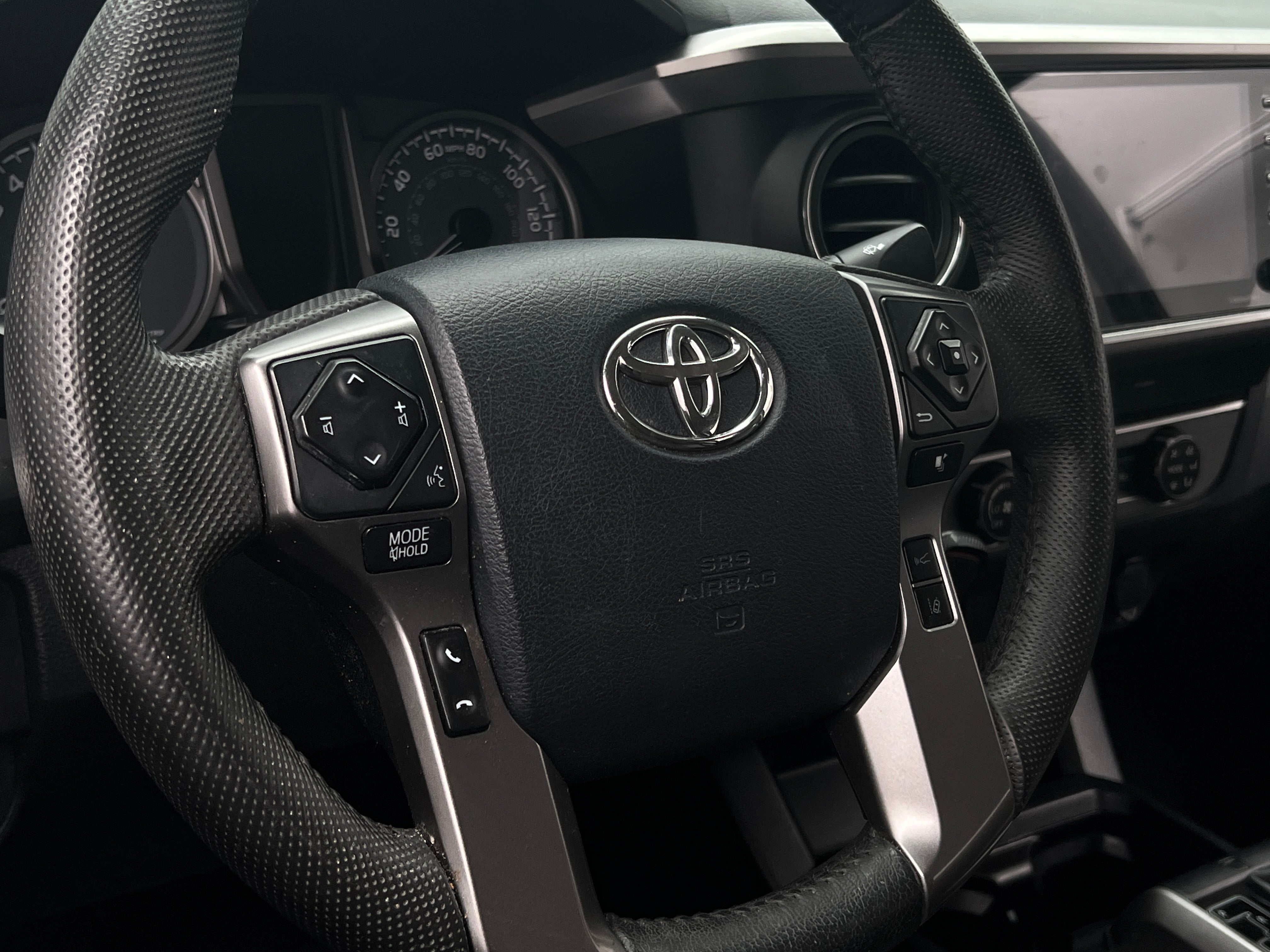 2020 Toyota Tacoma SR5 5